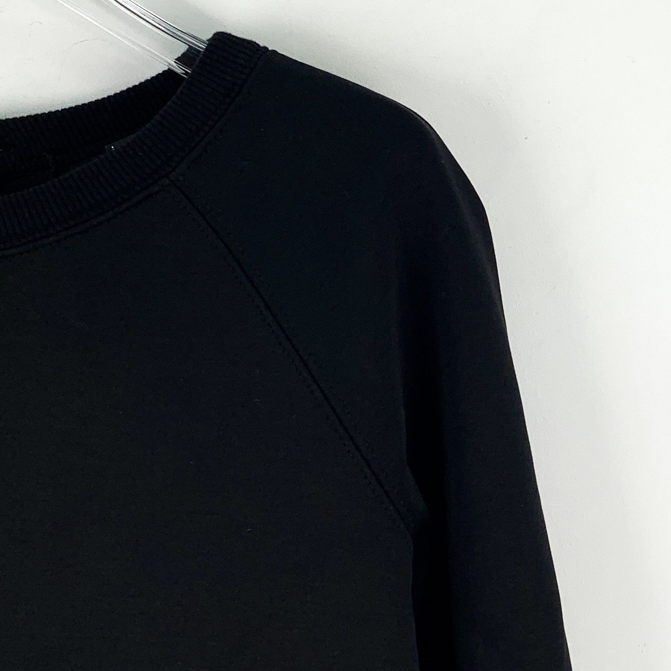Chanel Chanel Long Sleeve Sweatshirt with Back Button Design K26WX Size M / US 6-8 / IT 42-44 - 3 Thumbnail