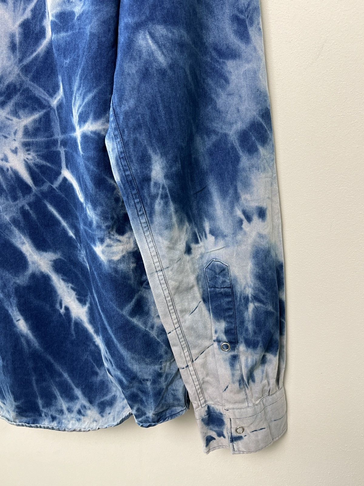 Acne Studios acne y2k vintage shirt 1/1 bleached tie dye Size US M / EU 48-50 / 2 - 11 Thumbnail