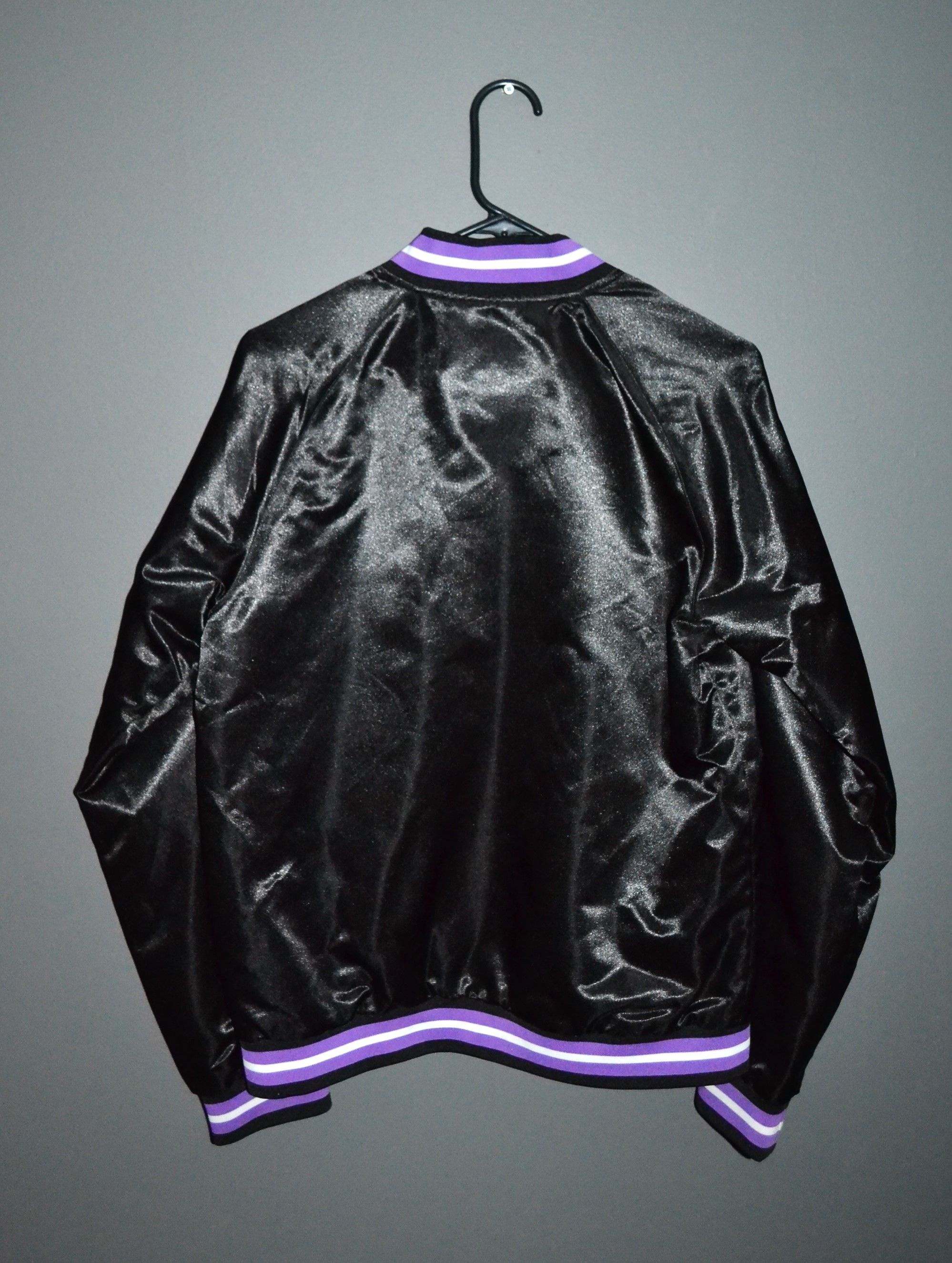 Mitchell & Ness Toronto Raptors Mitchell & Ness Light Satin XL Women Size XL / US 12-14 / IT 48-50 - 8 Thumbnail
