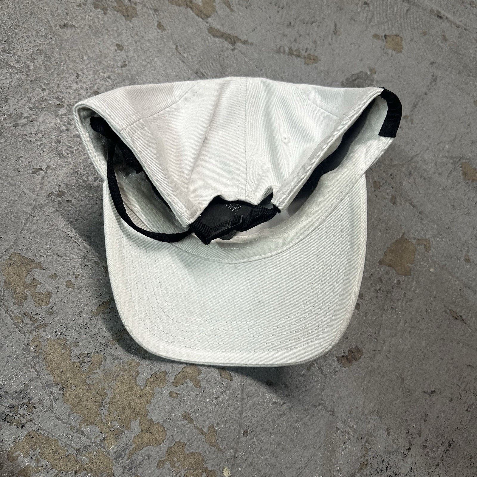 Moncler NWT Moncler Gabardine White Baseball Cap Hat NEW Designer Size ONE SIZE - 7 Thumbnail