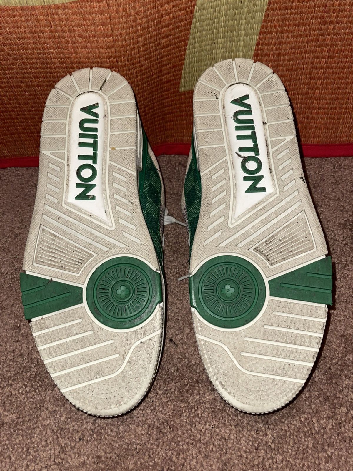 Louis Vuitton Louis Vuitton LV Trainer Damier Virgil White Green sz 8 Size US 8 / EU 41 - 5 Thumbnail