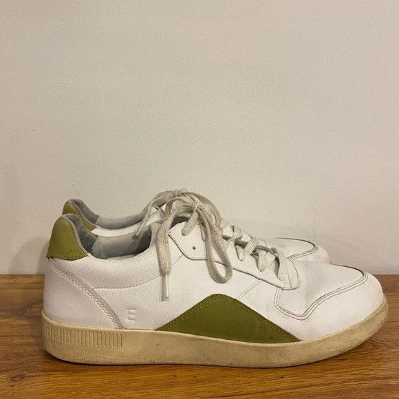 Everlane Everlane The Court Low Top Leather Sneaker in White and Gree Size US 10.5 / IT 40.5 - 1 Thumbnail