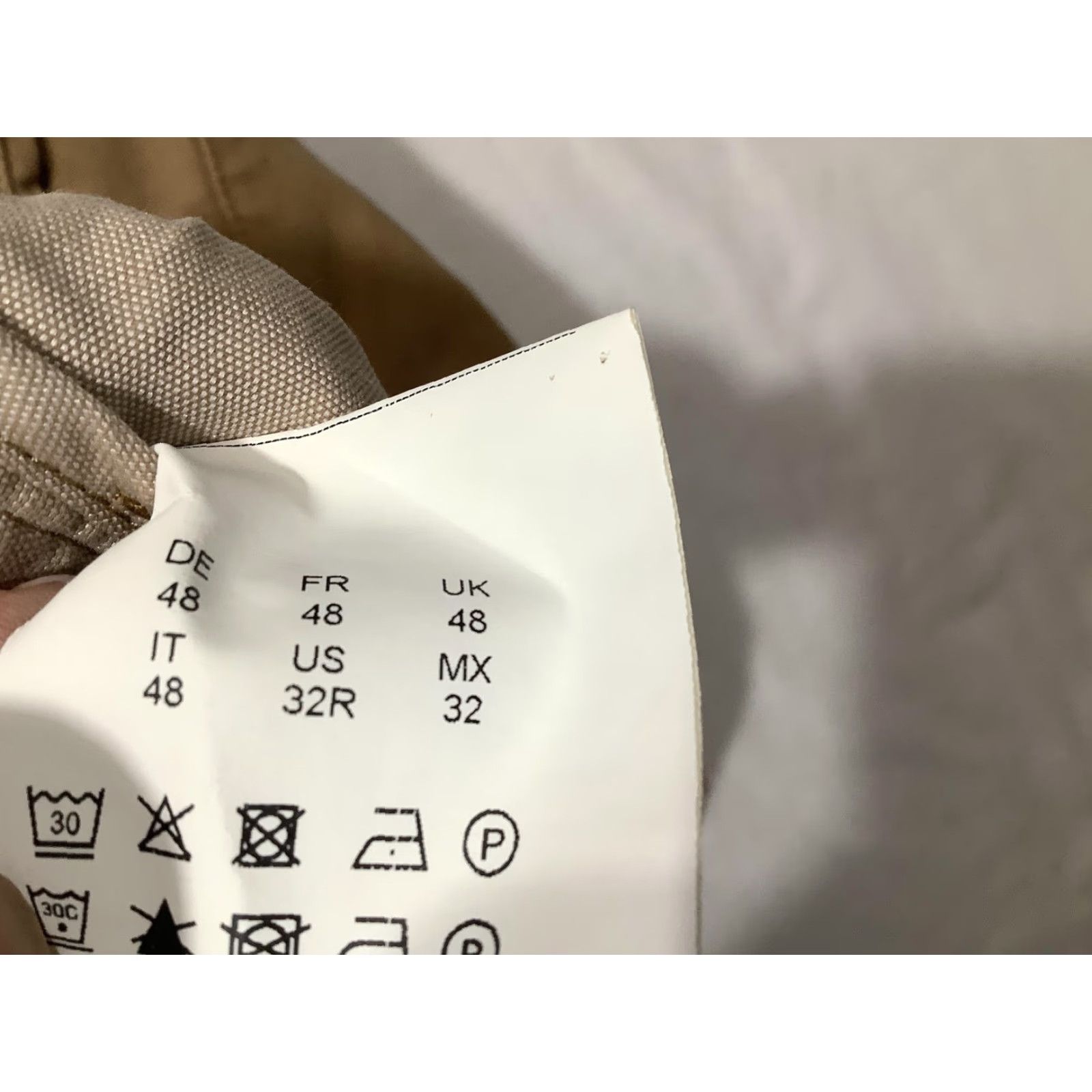 Hugo Boss BOSS Hugo Boss Shorts Mens 32 Beige Chino Stretch Flat Front Cotton Casual Size US 32 / EU 48 - 4 Thumbnail