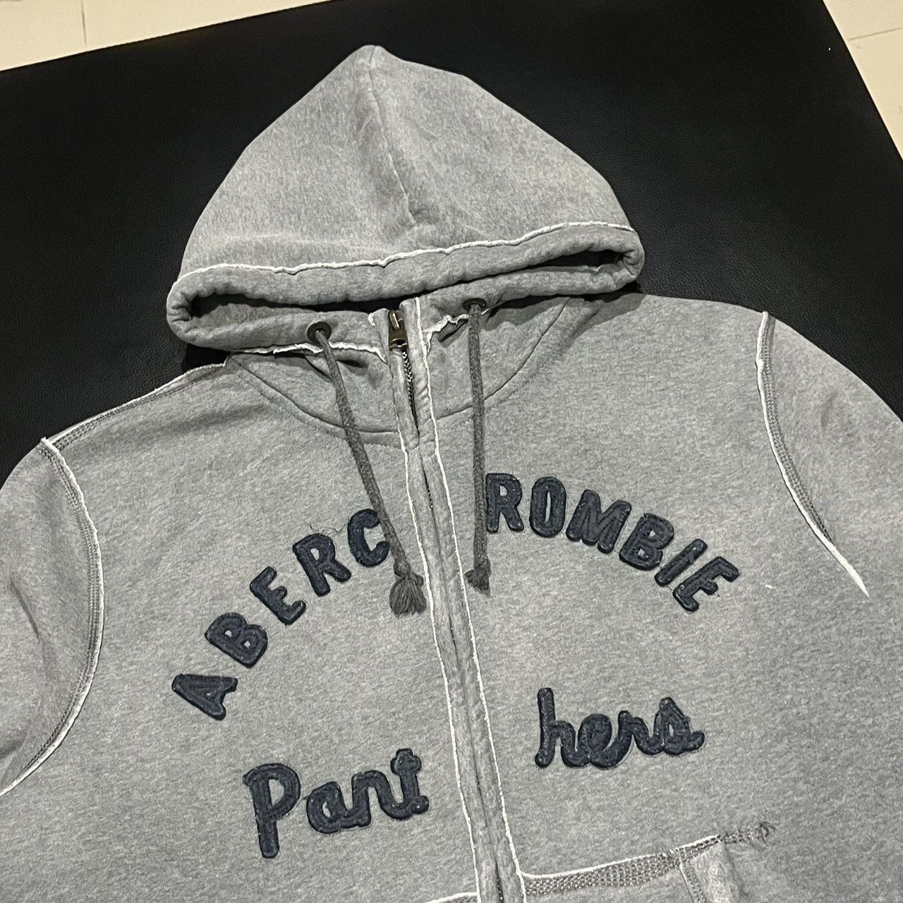 Abercrombie & Fitch Vintage Abercrombie & Fitch Hoodie Size US XL / EU 56 / 4 - 3 Thumbnail