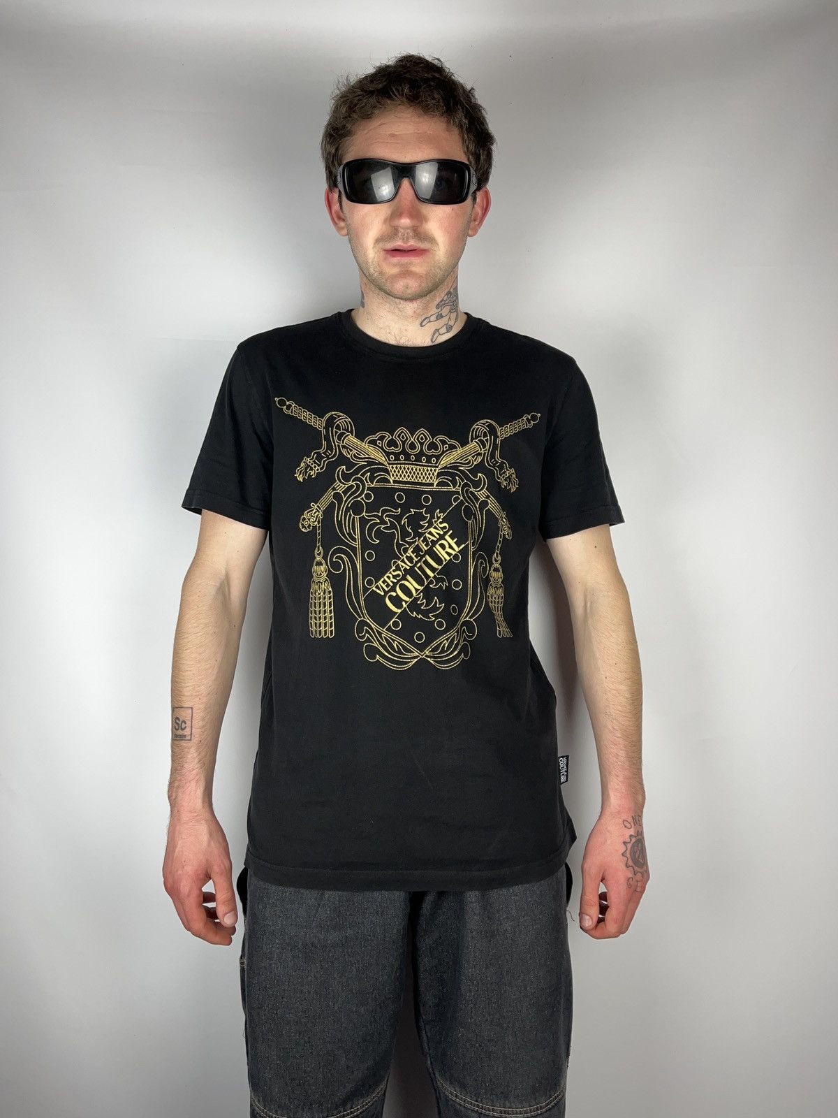Versace Jeans Couture Versace Jeans Couture baroque gold print t-shirt Size US XL / EU 56 / 4 - 1 Thumbnail