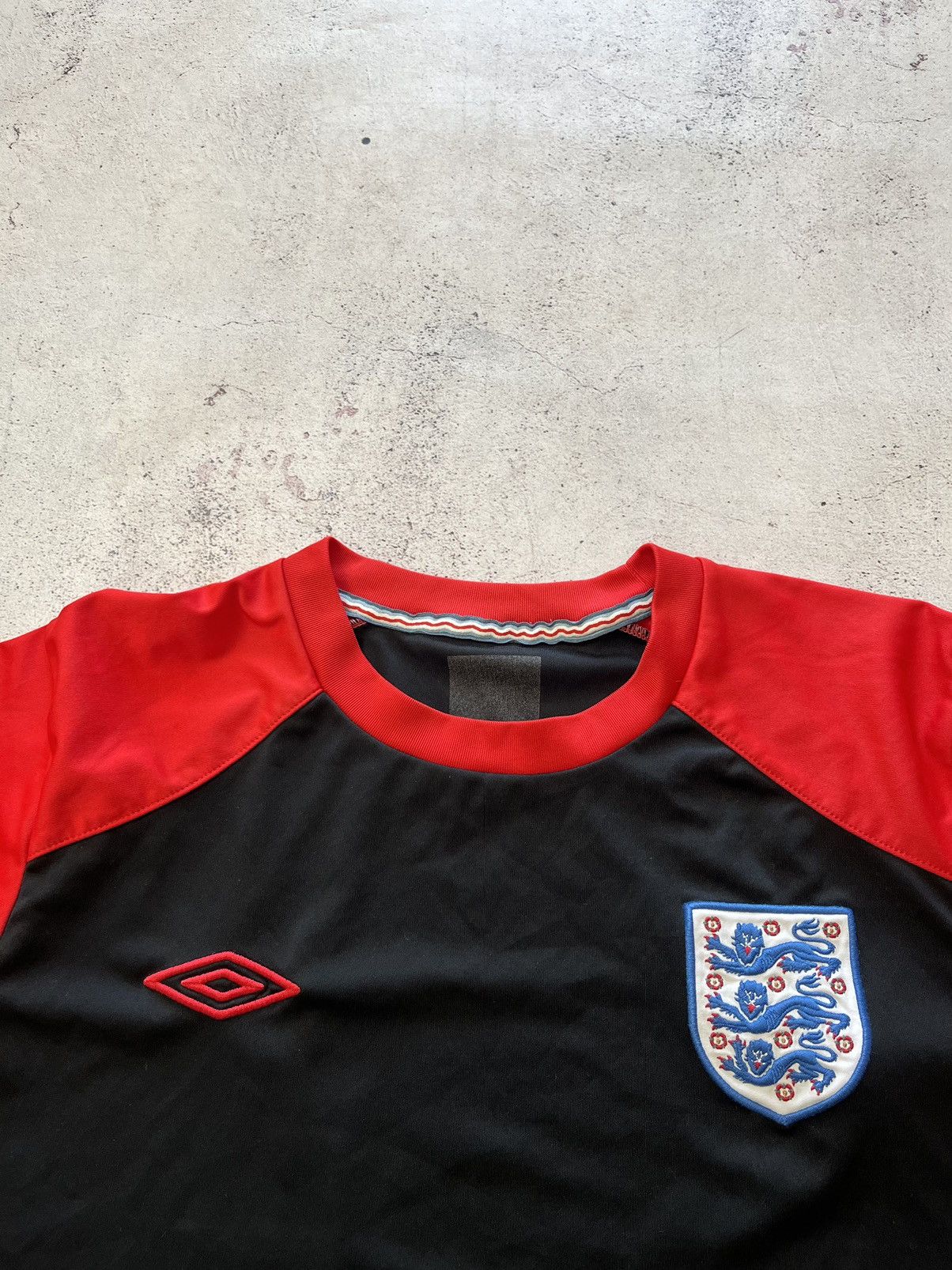 Umbro Umbro England National Soccer Jersey Training Vintage Size L Size US L / EU 52-54 / 3 - 2 Thumbnail