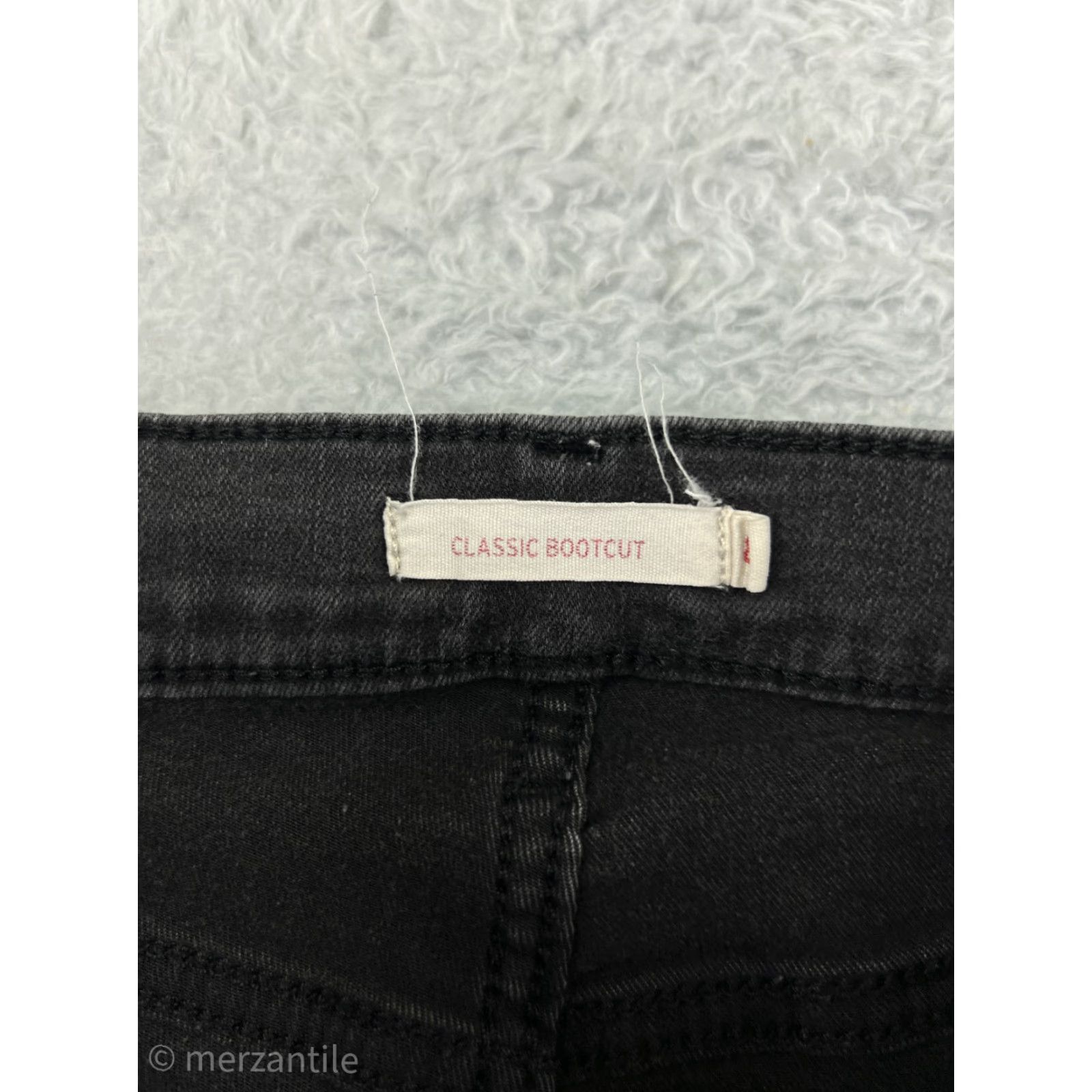 Levi's Levi's Pants Womens 8 Black Denim Classic Bootcut 5-Pocket Embroidered Pocket Denim Jeans Size 30" / US 8 / IT 44 - 3 Thumbnail
