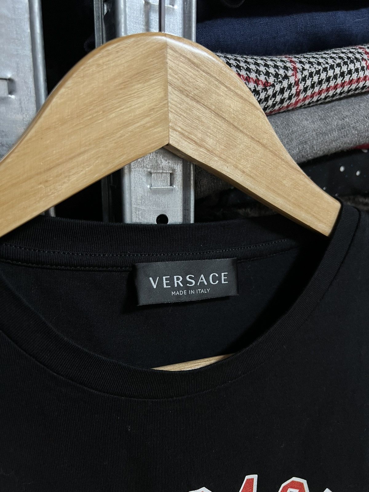 Versace Versace Milano Big Logo Coat of Arms Black T-Shirt Size S Size S / US 4 / IT 40 - 3 Thumbnail