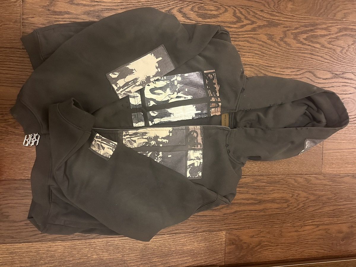 Birth of Royal Child Birth of a Royal Child Flashlight Hoodie Size US S / EU 44-46 / 1 - 1 Thumbnail