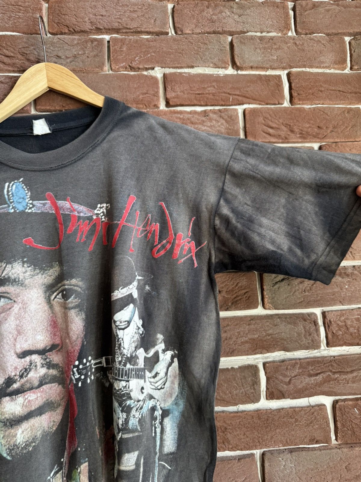 Vintage Vintage 90s Jimi Hendrix Faded Band Rock Black T-shirt l Size US L / EU 52-54 / 3 - 7 Thumbnail