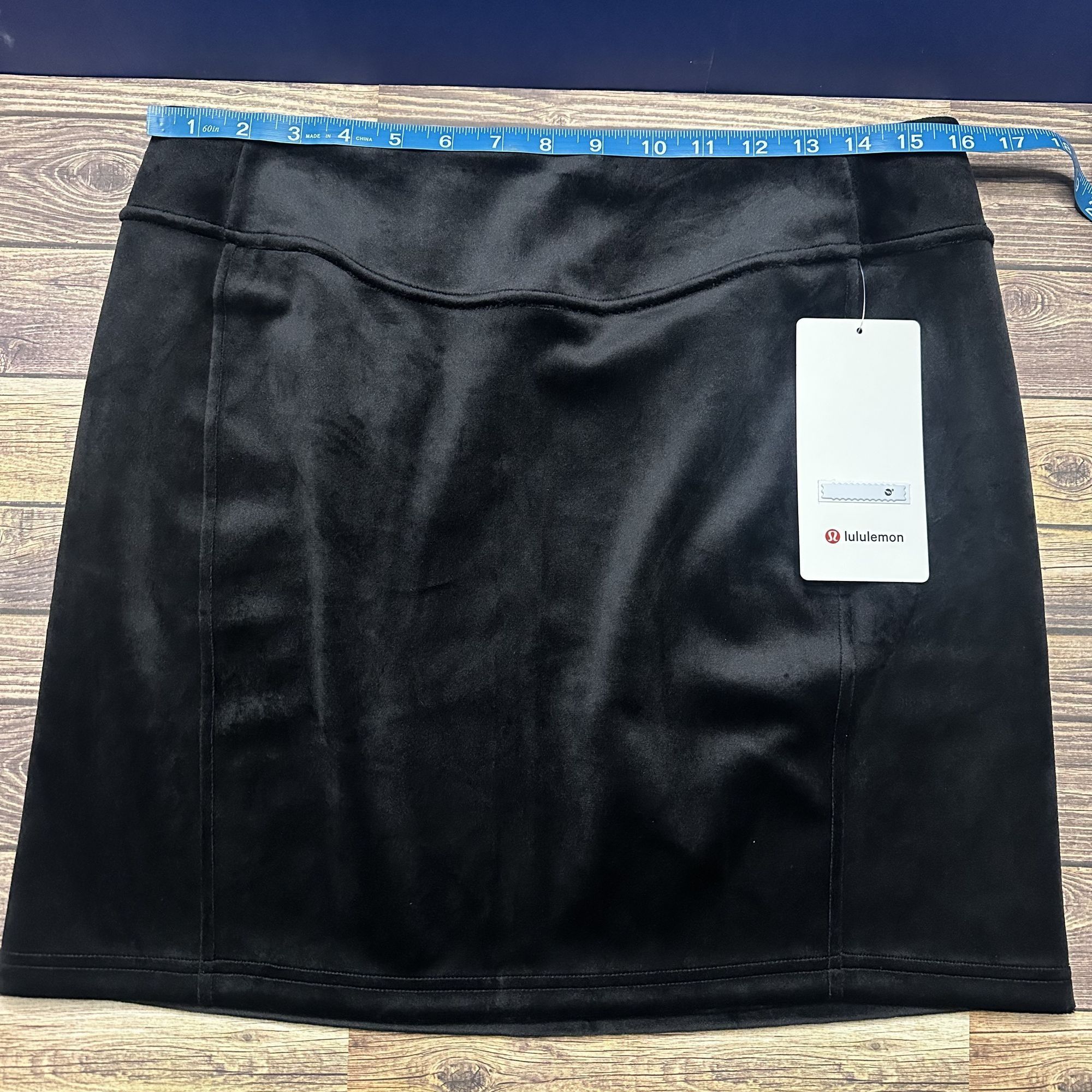 Lululemon Lululemon Scuba High Rise Mini Skirt Velvet NWT Size Large Size 32" / US 10 / IT 46 - 3 Thumbnail