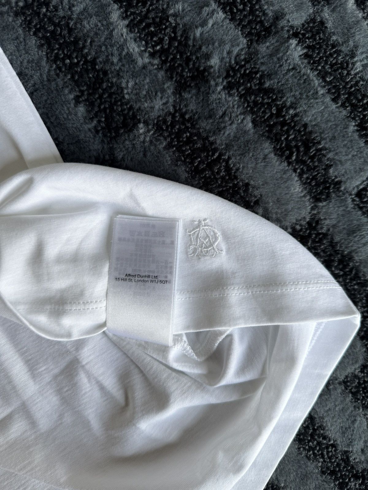 Alfred Dunhill Alfred Dunhill Insignia White Cotton Short Sleeve T-Shirt Size US S / EU 44-46 / 1 - 7 Thumbnail