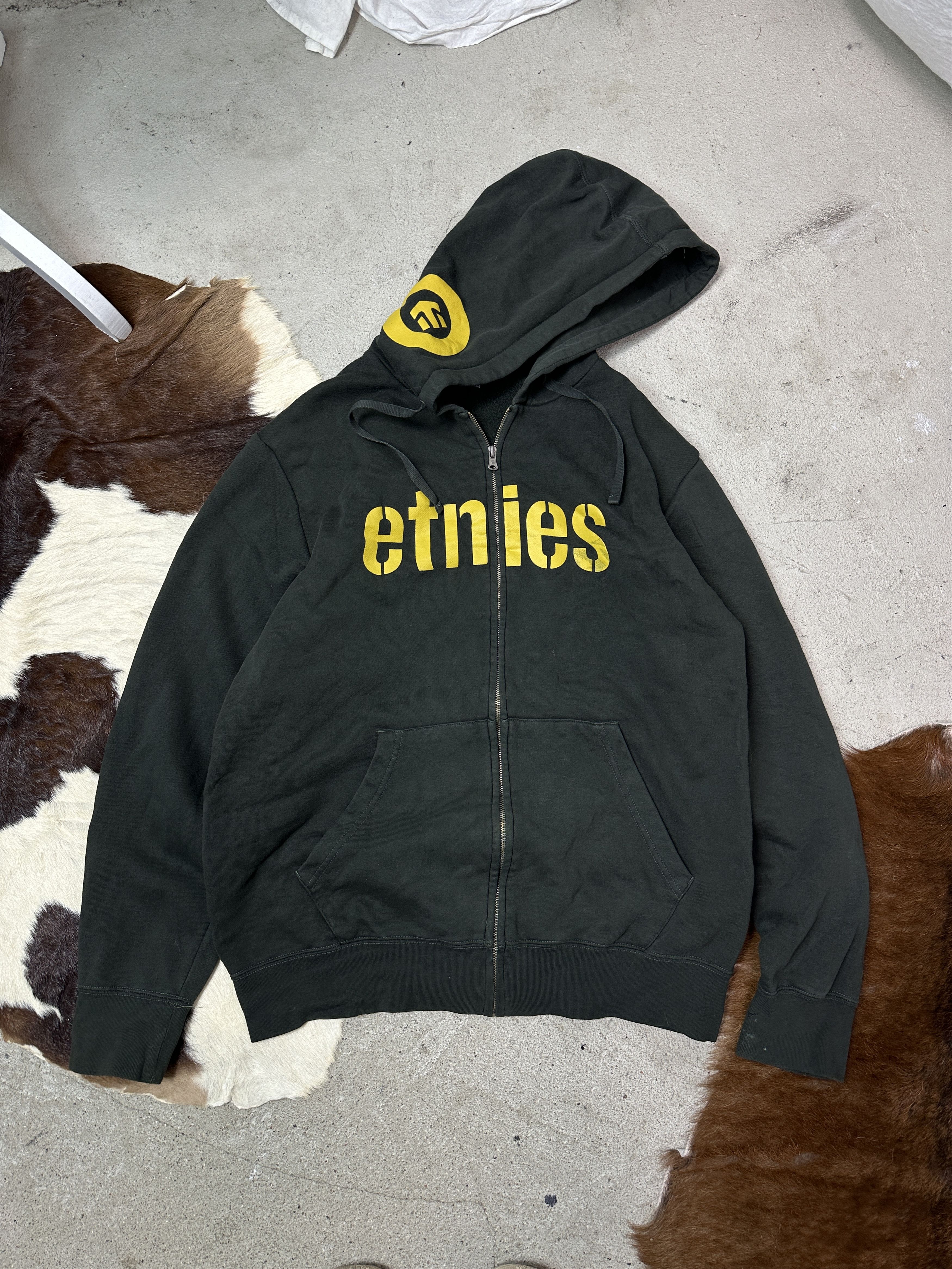 Etnies Vintage Streetwear Sporty Skater Etnies Zip Hoodie Y2K Size US M / EU 48-50 / 2 - 1 Thumbnail