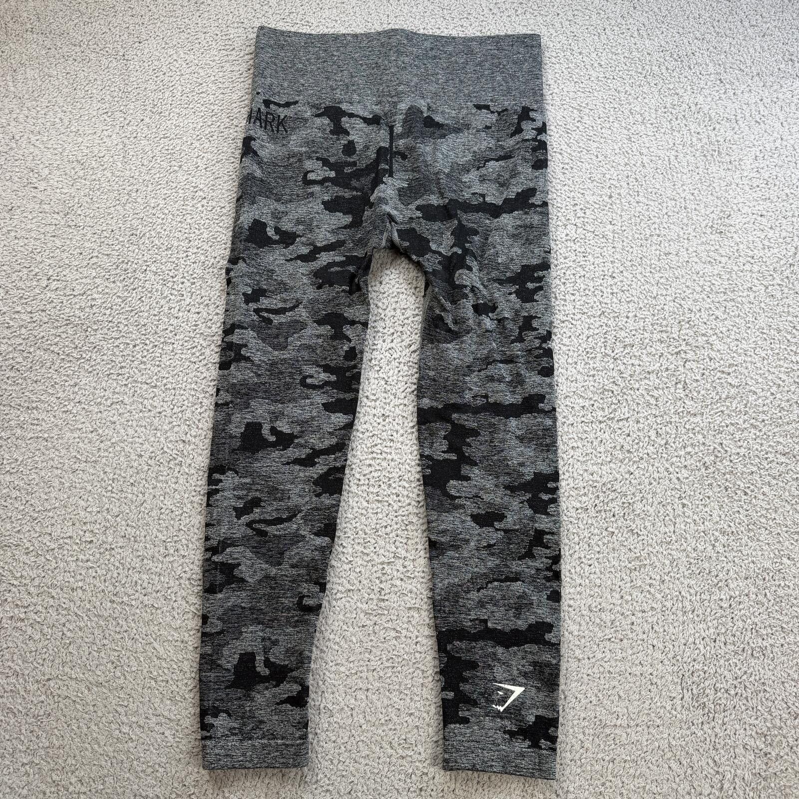 Gymshark Gymshark Grey Black Camo Seamless Leggings Womens S Size 28" / US 6 / IT 42 - 1 Thumbnail