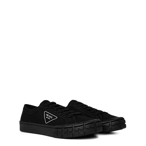 Wheel Low Top Sneakers