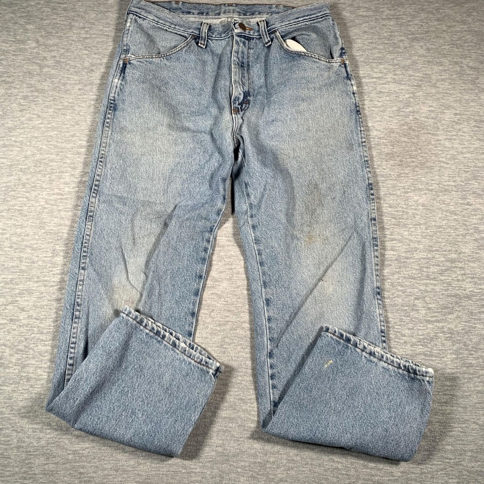 Lee VINTAGE Lee Jeans Mens 33x30 Light Blue Denim Straight Leg 100% Cotton Zip Fly 5-Pocket Mens Jeans Clothing 80s 90s Size US 33 - 2 Thumbnail