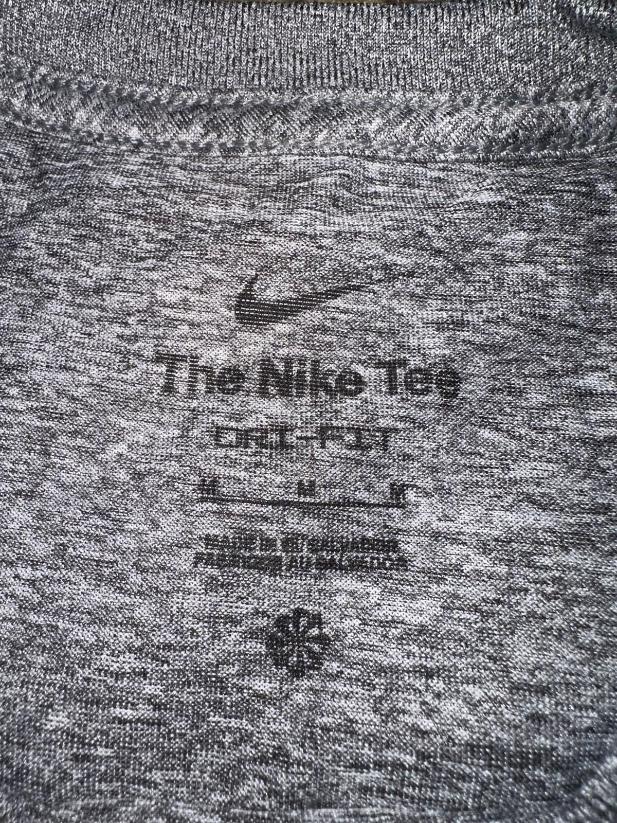 Nike Nike Men's Team Legend Long Sleeve Crew T-Shirt Size US M / EU 48-50 / 2 - 3 Thumbnail