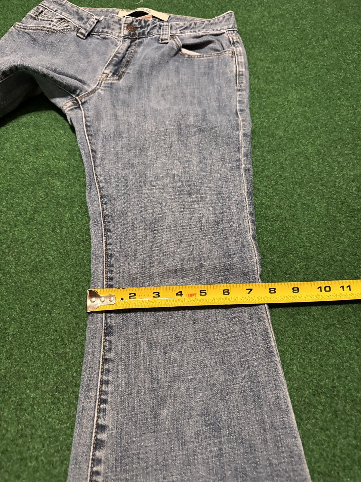 Gap Gap Denim Low Rise Flare 6 Regular 30x30 Light Wash Jeans Size 28" / US 6 / IT 42 - 7 Thumbnail