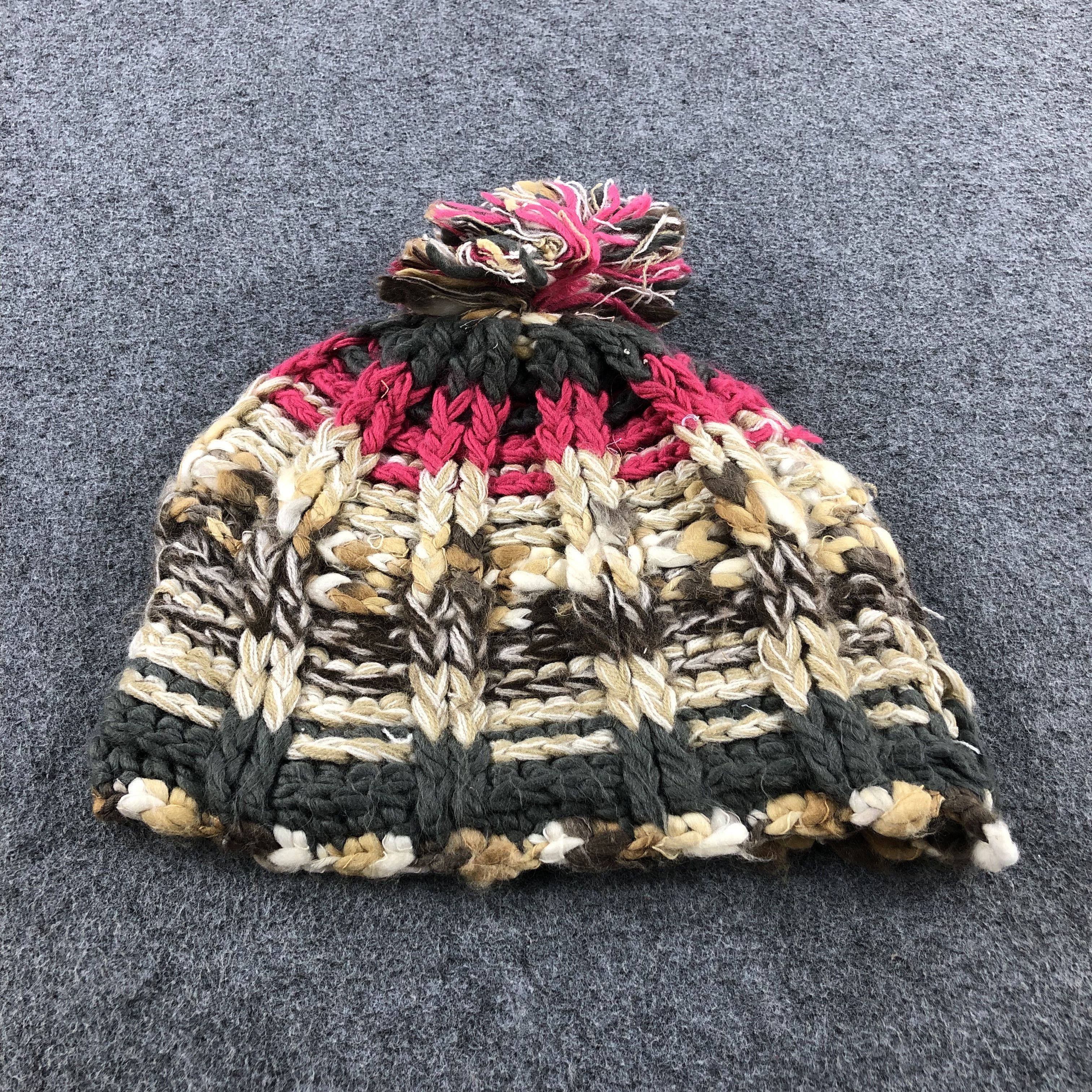Vintage Unknown Knitted Bobble Zucca Beanie Snowcap Snow Hat B69 Size ONE SIZE - 1 Thumbnail