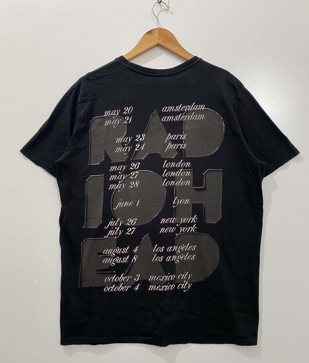 Band Tees Radiohead A Moon Shaped Pool tour shirt Size US XL / EU 56 / 4 - 2 Thumbnail