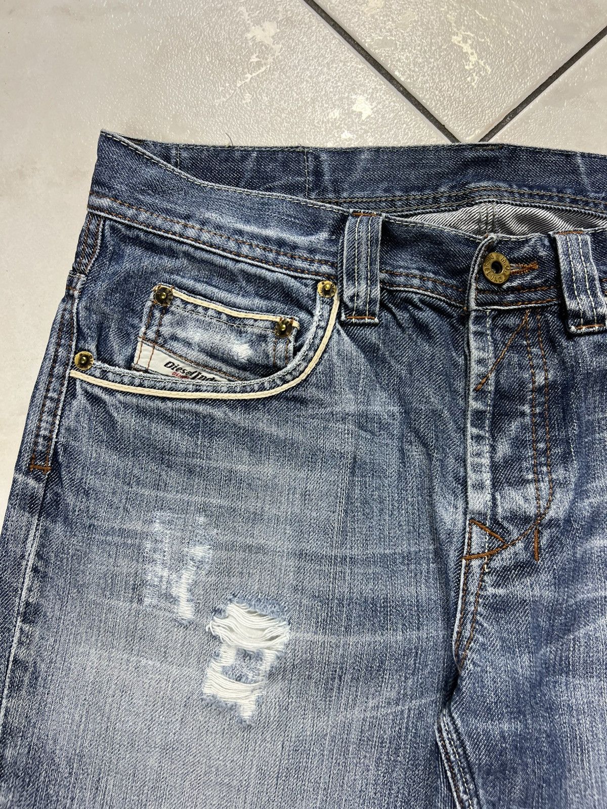 Diesel Vintage 90s Diesel y2k distressed jeans thrashed pants denim Size US 29 - 6 Thumbnail