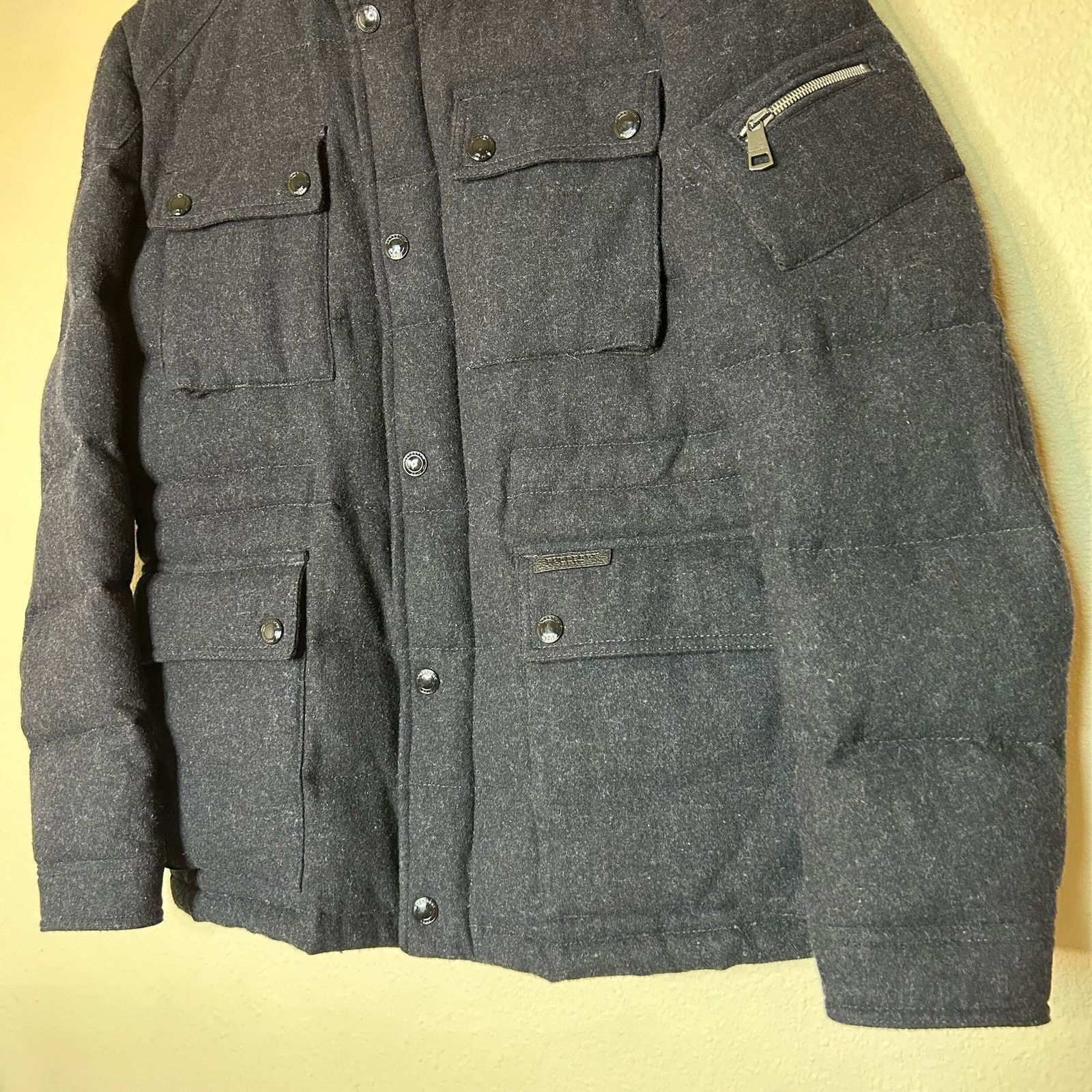 Burberry Burberry Brit Jacket Coat Wool Down Navy Puffer Size L Size US L / EU 52-54 / 3 - 3 Thumbnail