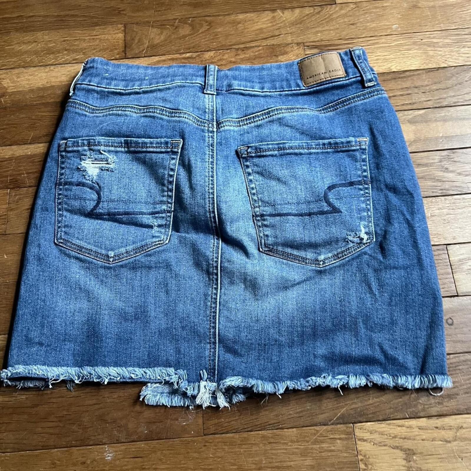 American Eagle Outfitters American Eagle Outfitters Jean Skirt Distressed Blue Jean Size 32" / US 10 / IT 46 - 3 Thumbnail