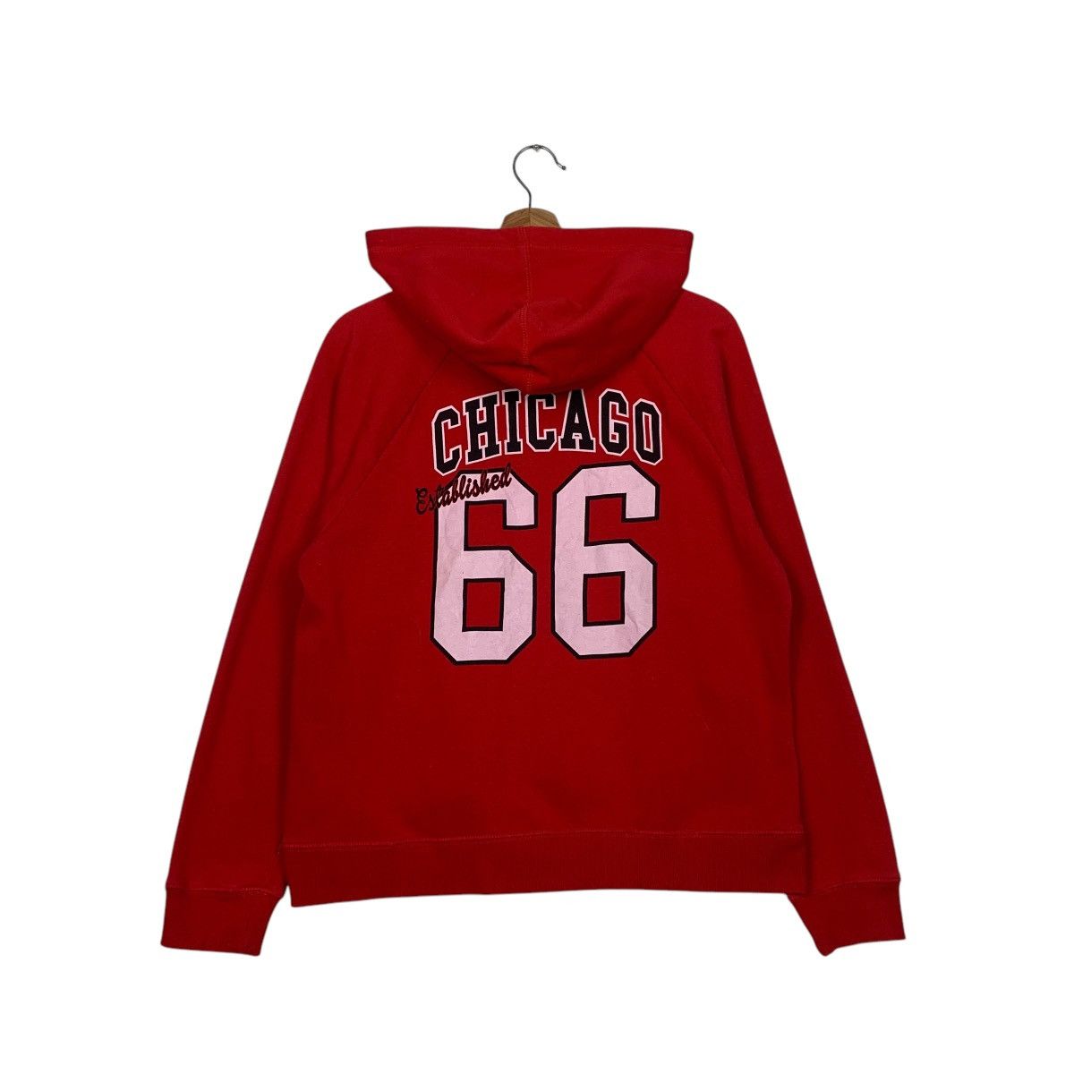 NBA NBA Chicago Bulls 66 Red Pullover Hoodie Size US L / EU 52-54 / 3 - 7 Thumbnail