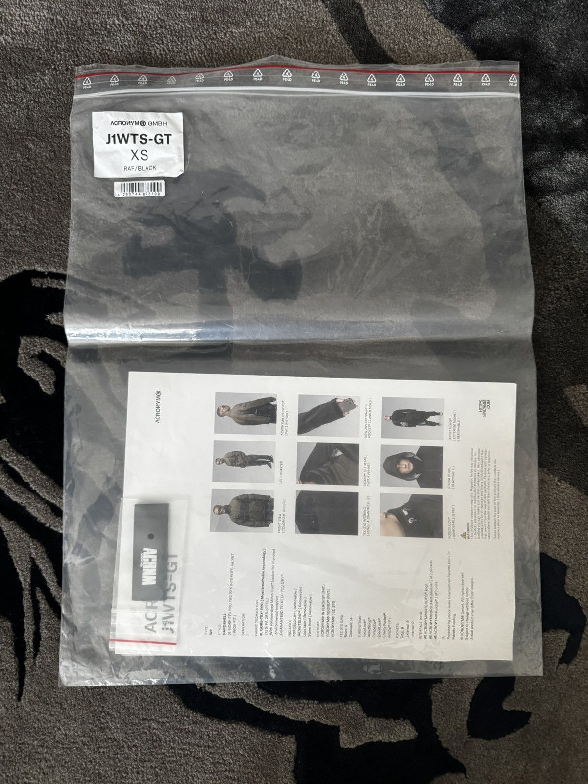 Acronym Acronym J1WTS-GT Size US XS / EU 42 / 0 - 8 Thumbnail