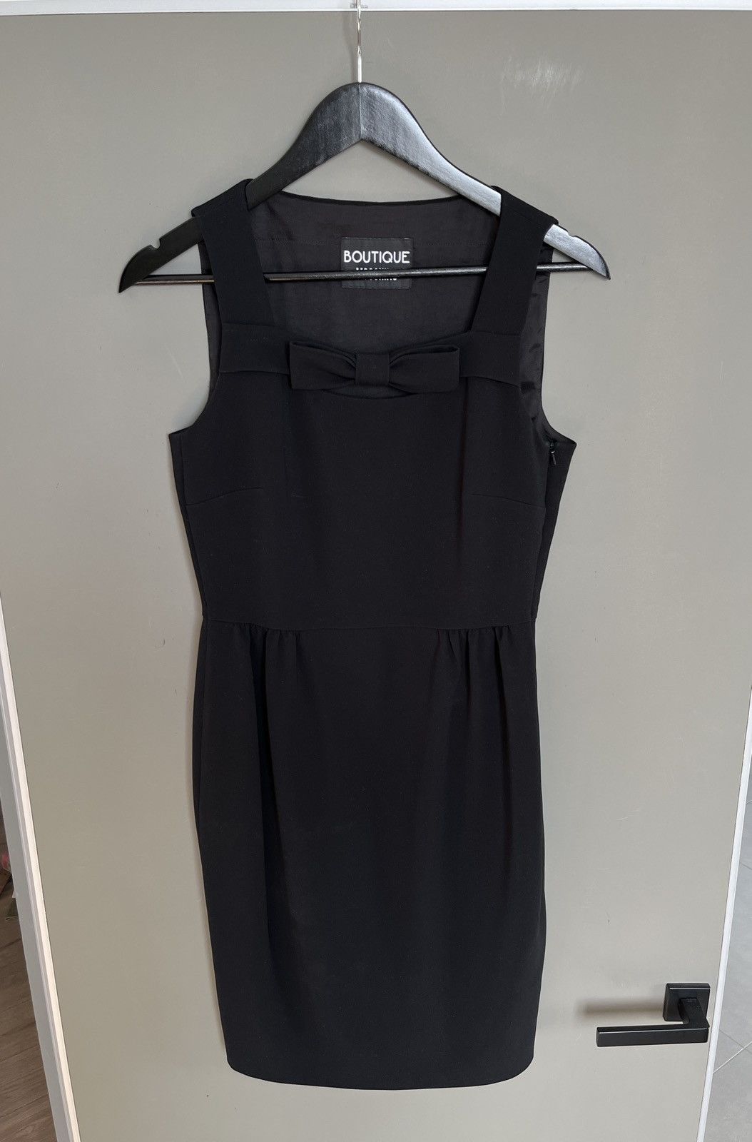 Boutique Moschino Boutique Moschino Classic Black Dress Size M / US 6-8 / IT 42-44 - 2 Thumbnail