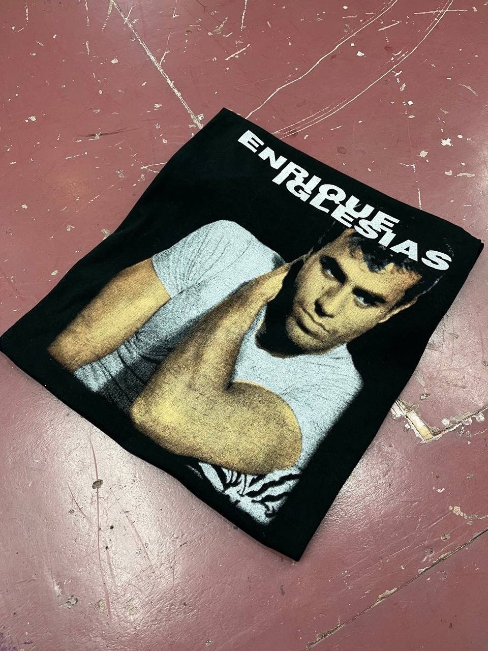 Band Tees × Vintage VINTAGE 1999 ENRIQUE IGLESIAS Size US XL / EU 56 / 4 - 1 Thumbnail
