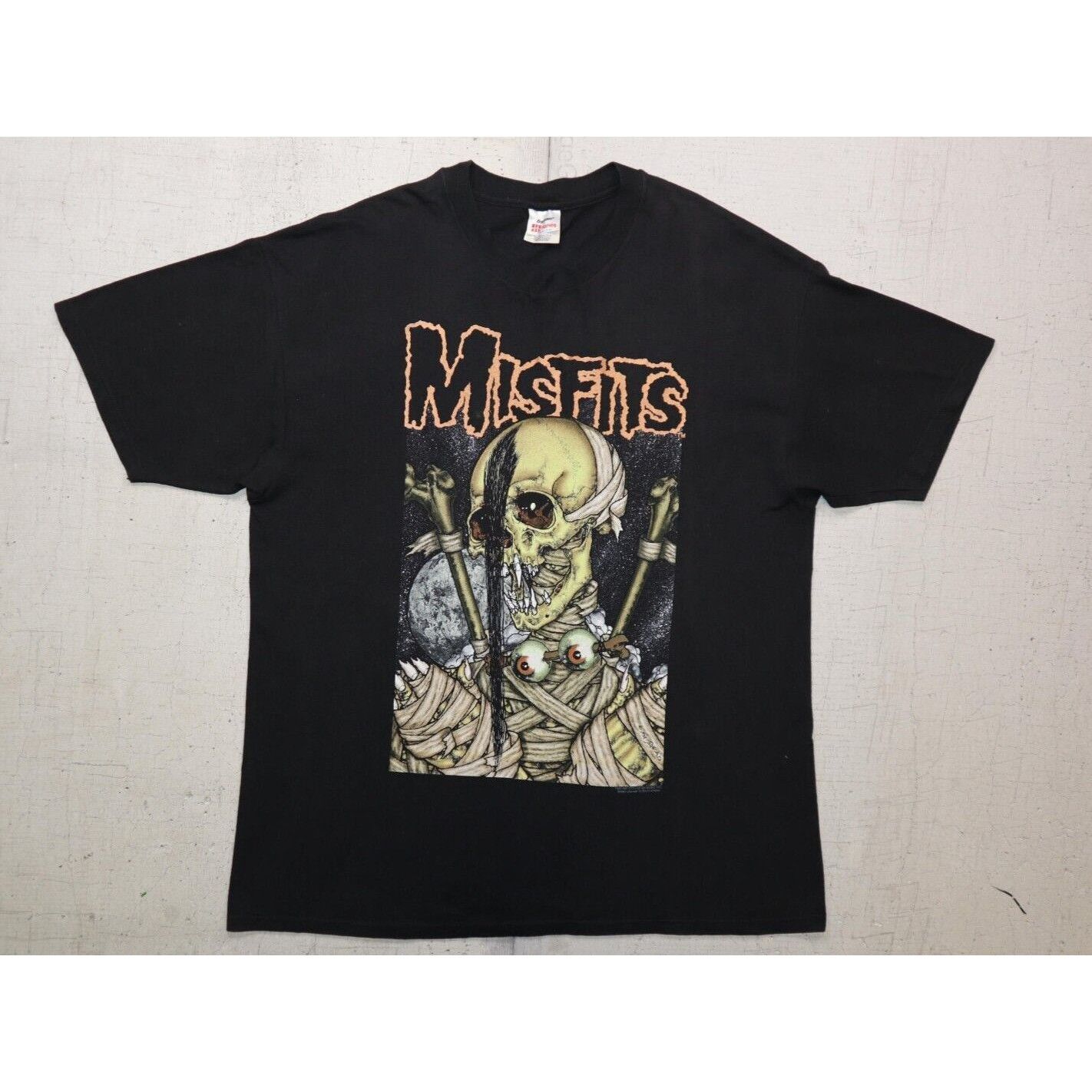 Hanes Vintage 90s Misfits Pushead T Shirt Here Comes Dead Vampire Size US XL / EU 56 / 4 - 1 Thumbnail