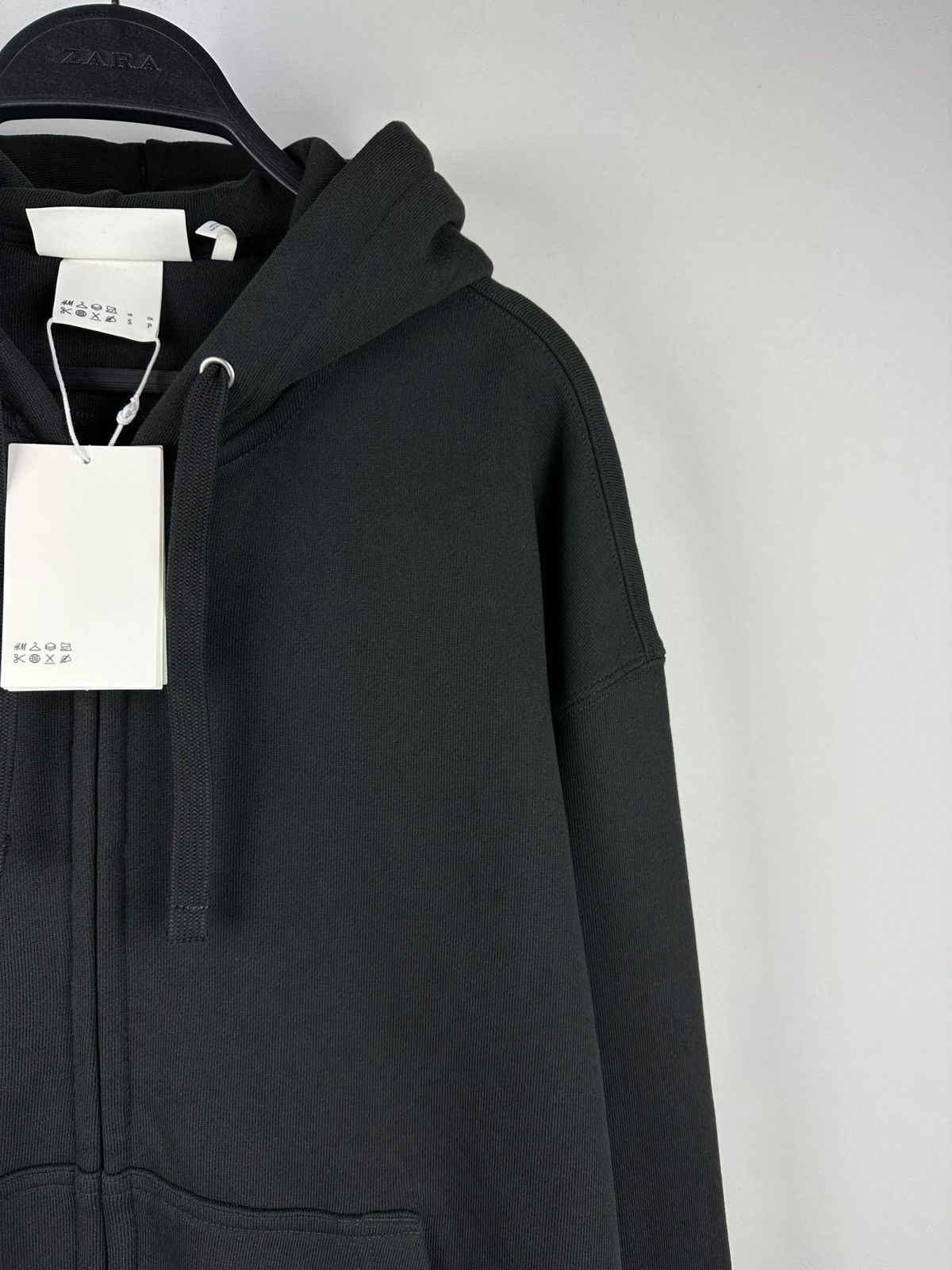 H&M NEW🏷️ H&M Baggy Oversize Zip Up Kanye Style Black Boxy Hoodie Size US S / EU 44-46 / 1 - 3 Thumbnail