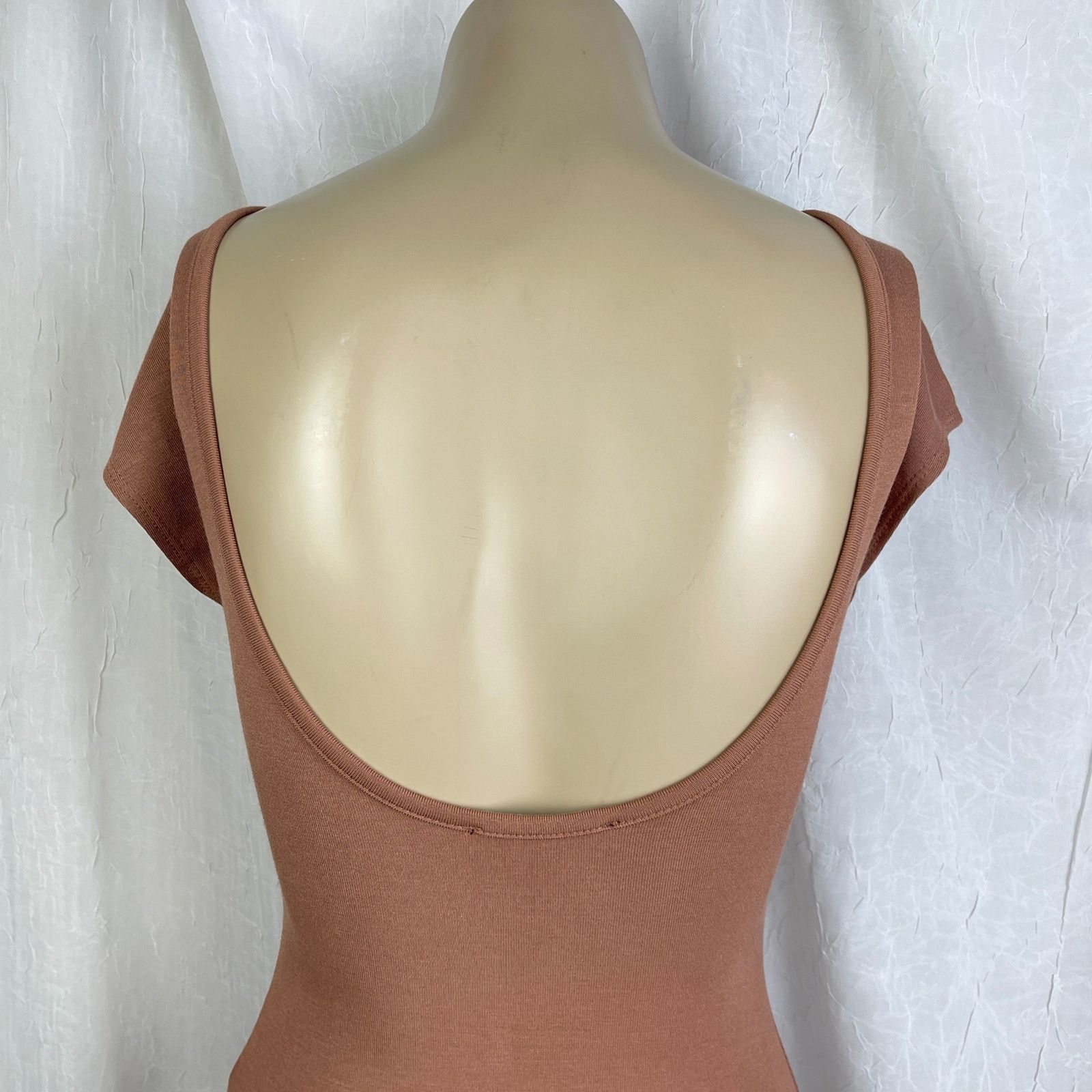 Forever 21 Forever 21 Scoop Back Short Sleeve Bodysuit Dusty Pink XS Size XS / US 0-2 / IT 36-38 - 9 Thumbnail