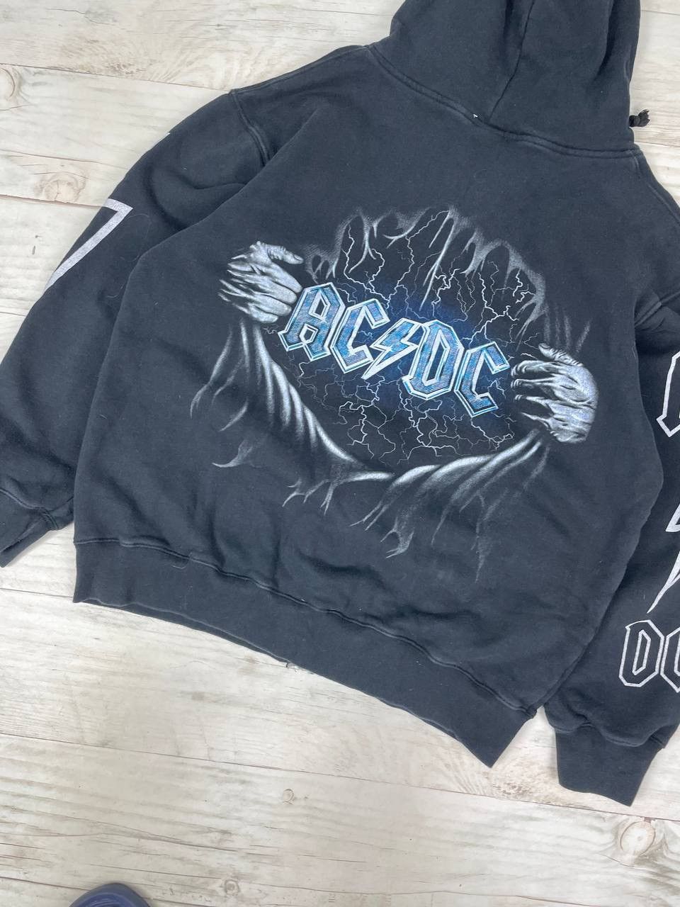 AC/DC Vintage AC/DC Hoodie Full Zip Rock Band Y2K 00s Size US XL / EU 56 / 4 - 13 Thumbnail