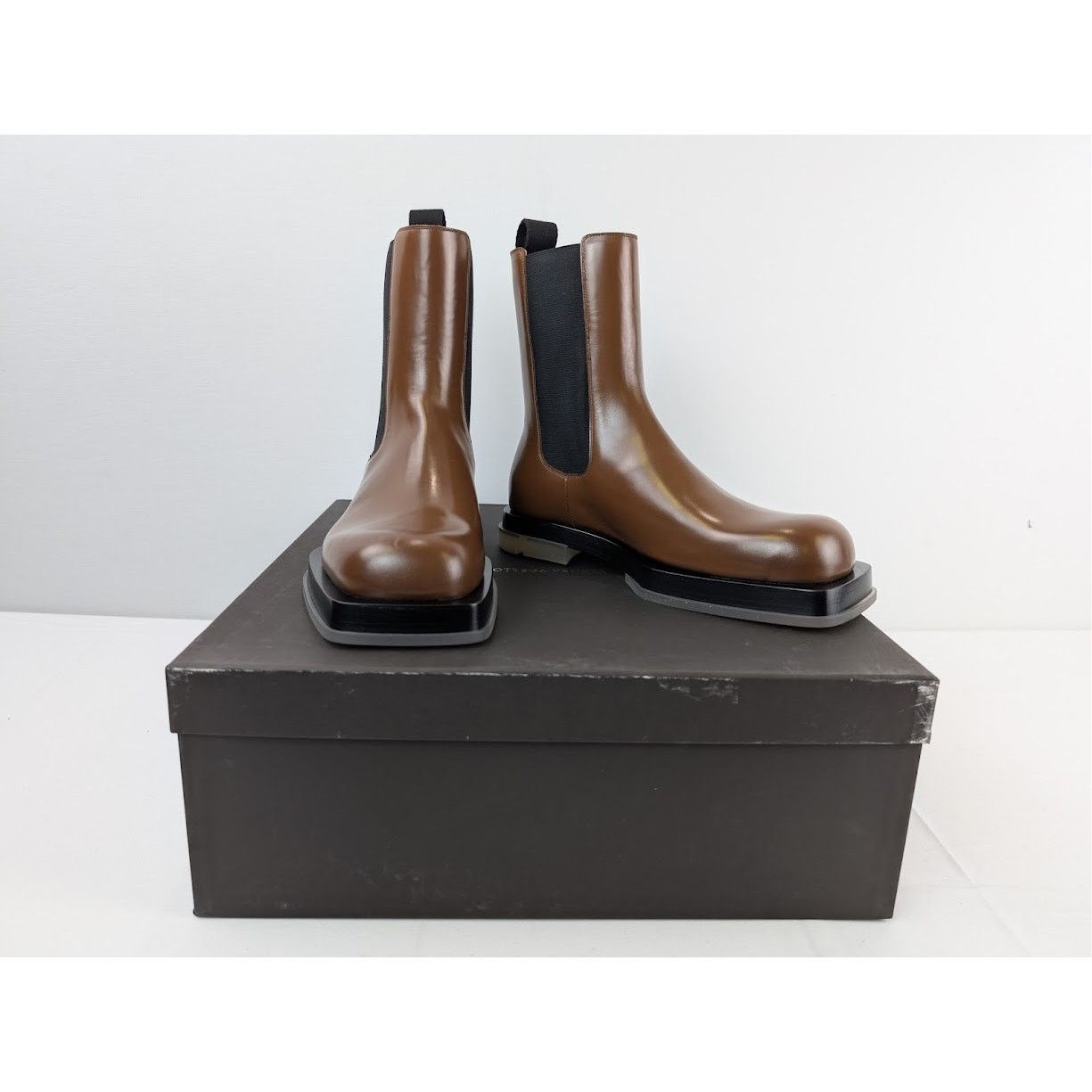 Bottega Veneta o1rshd1 dup / Lug Boots in Brown Size US 7 / EU 40 - 19 Thumbnail