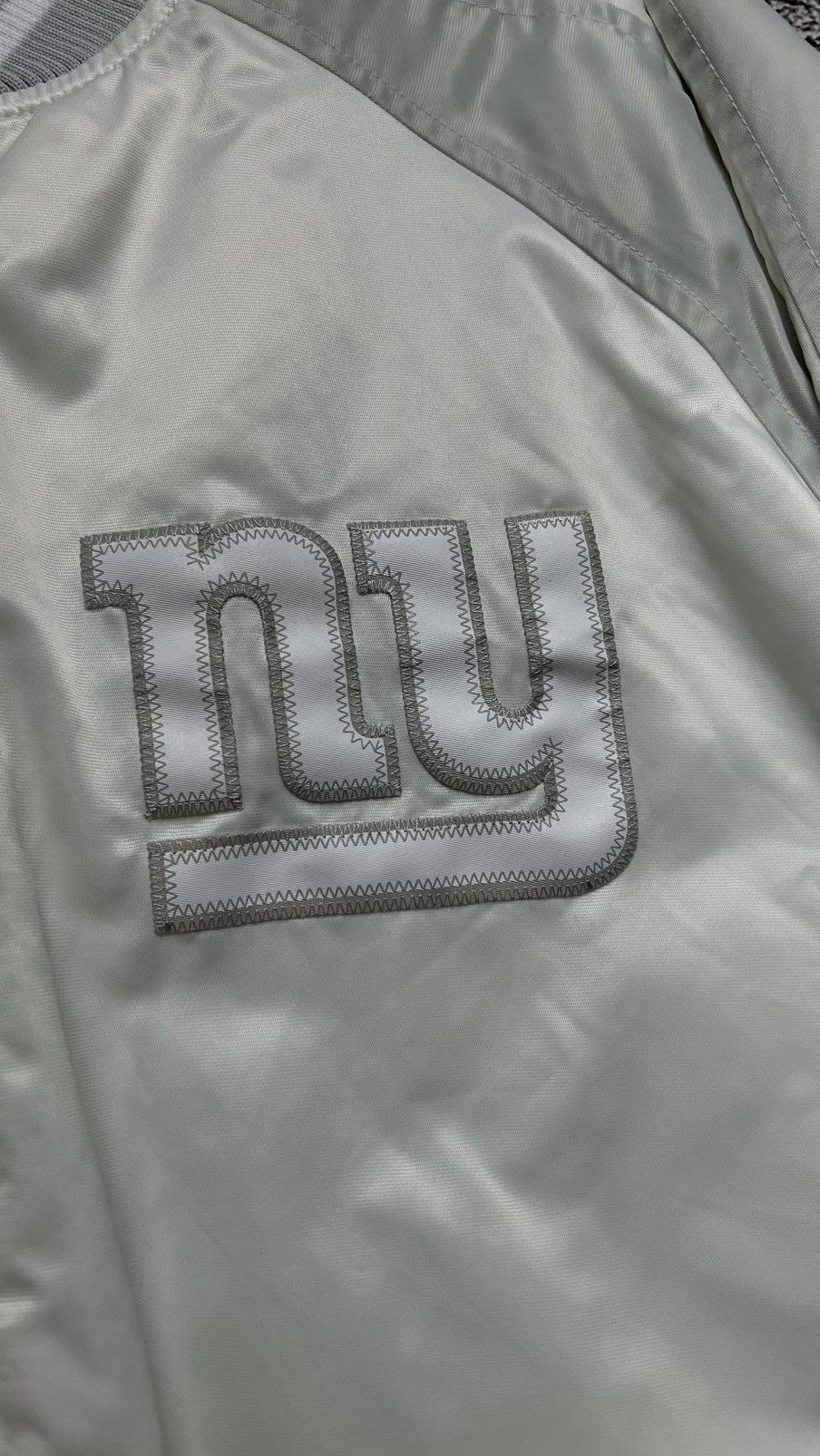 Early 00’s New York Giants NFL reebok Y2K bomber jacket