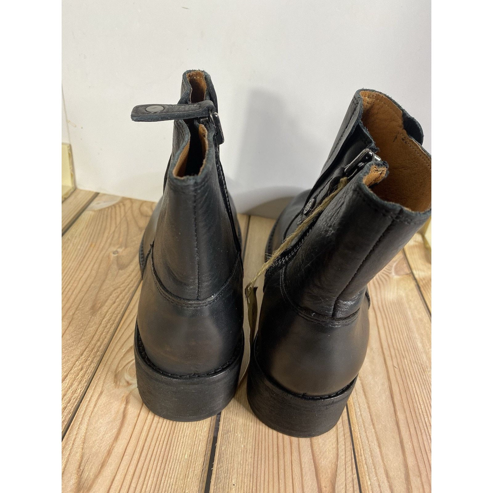 Diesel NWT Diesel Women Ankle Boots Stiefeletten DARK Brown 7.5 USA Size US 7.5 / IT 37.5 - 9 Thumbnail