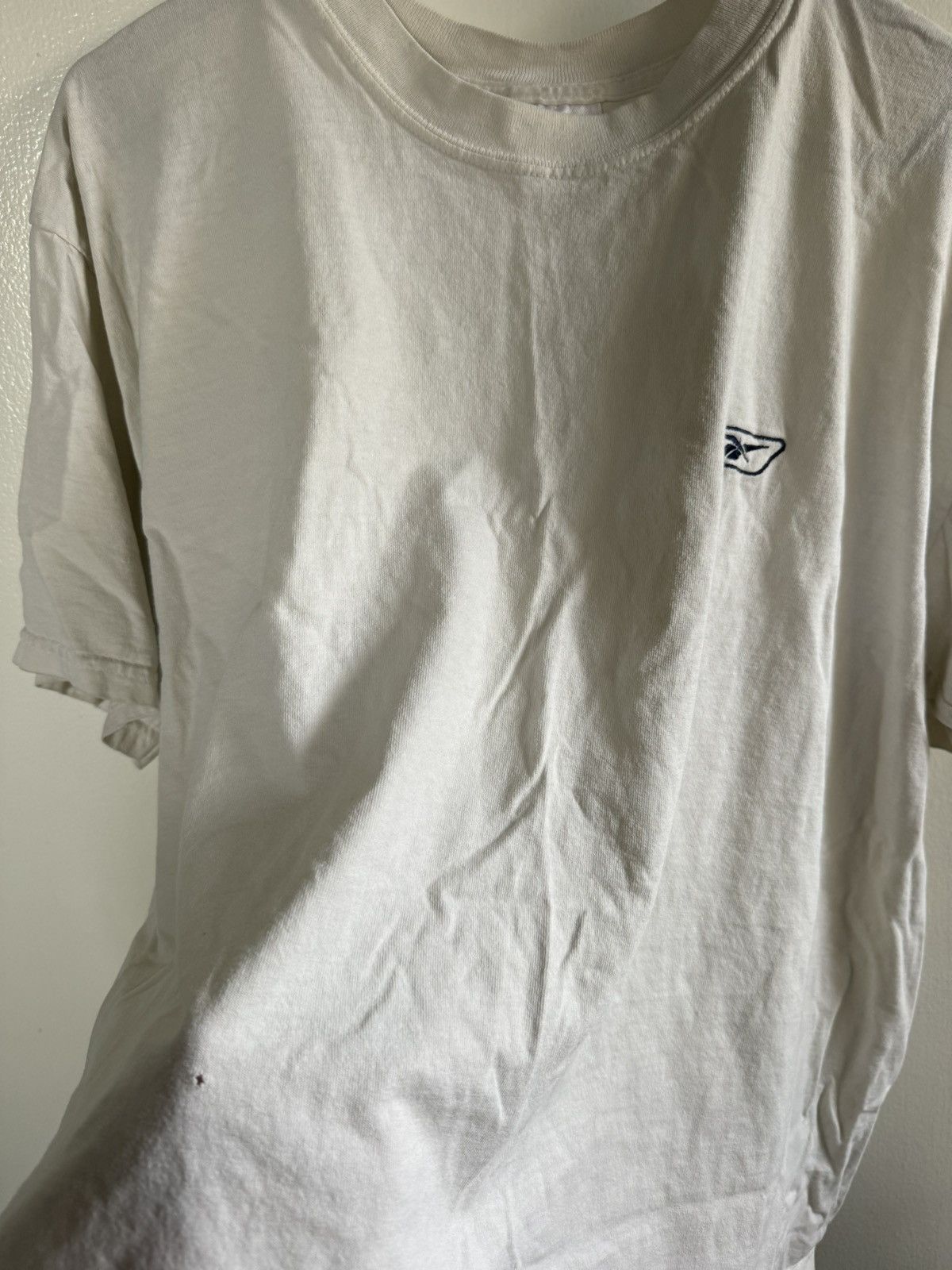 Reebok White Reebok vintage streetwear tee Size US XL / EU 56 / 4 - 4 Thumbnail