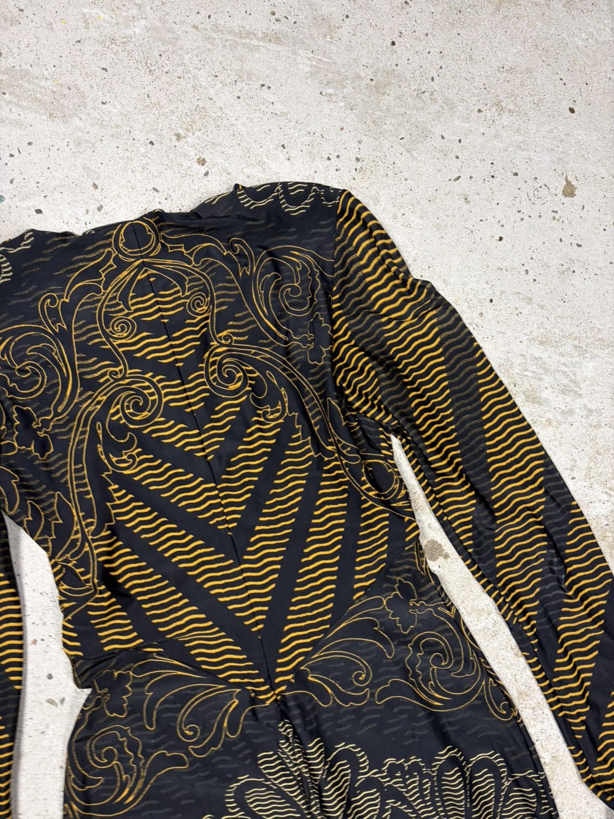 Roberto Cavalli Roberto Cavalli 2007 Gold & Black Printed Ruched Dress Size XS / US 0-2 / IT 36-38 - 18 Thumbnail