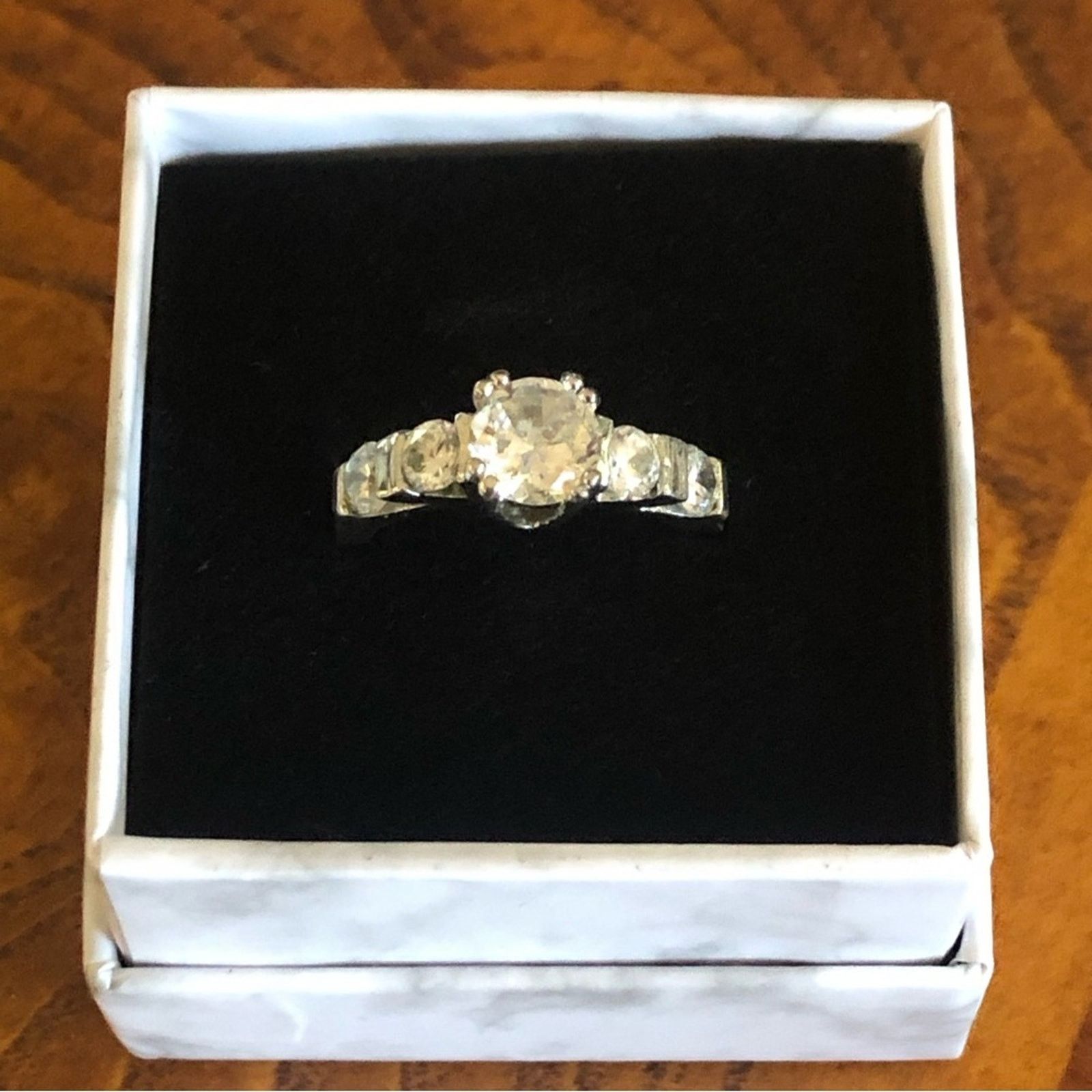 Vintage Vintage 14kt white gold cubic zirconia wedding band Size ONE SIZE - 4 Thumbnail