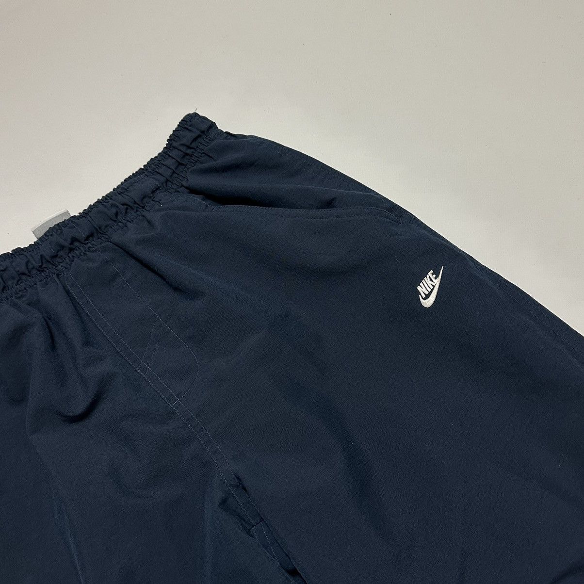 Nike Vintage Nike nylon track pants streetwear y2k Size US 32 / EU 48 - 2 Thumbnail