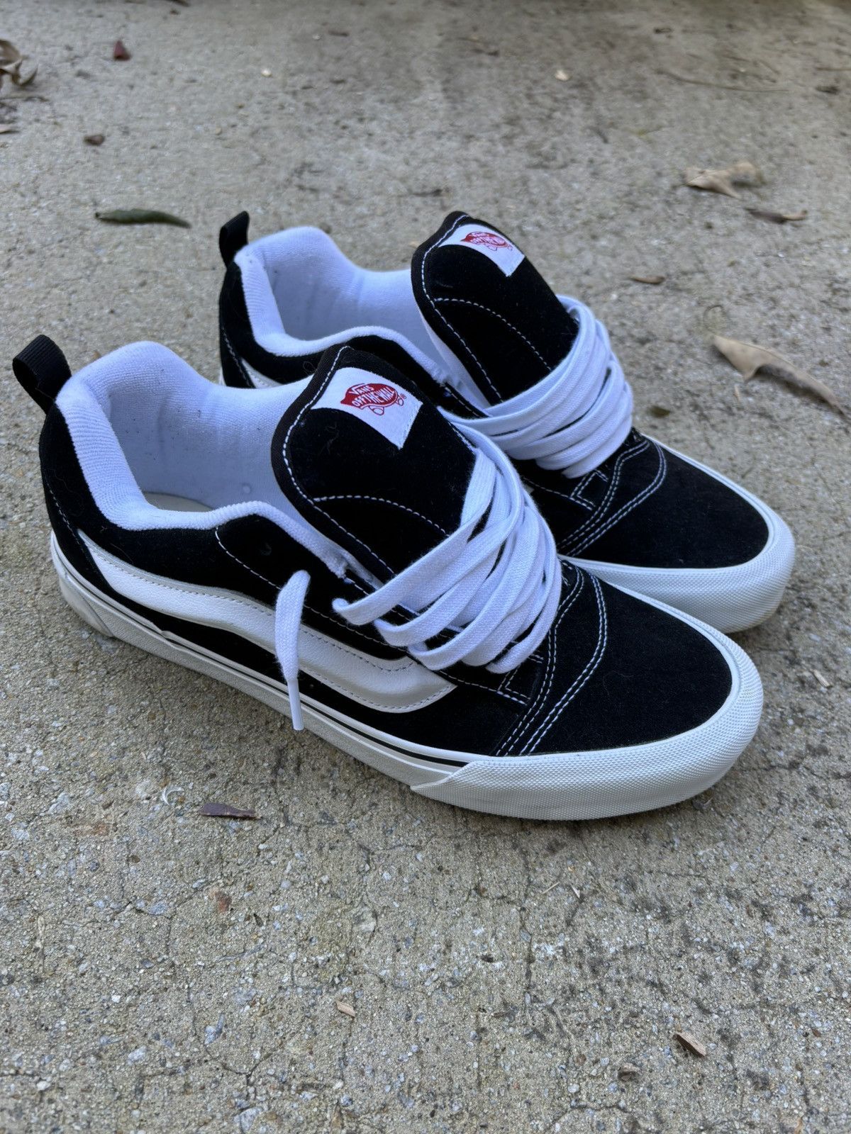 Vans Vans Black/White Size US 10 / EU 43 - 4 Thumbnail