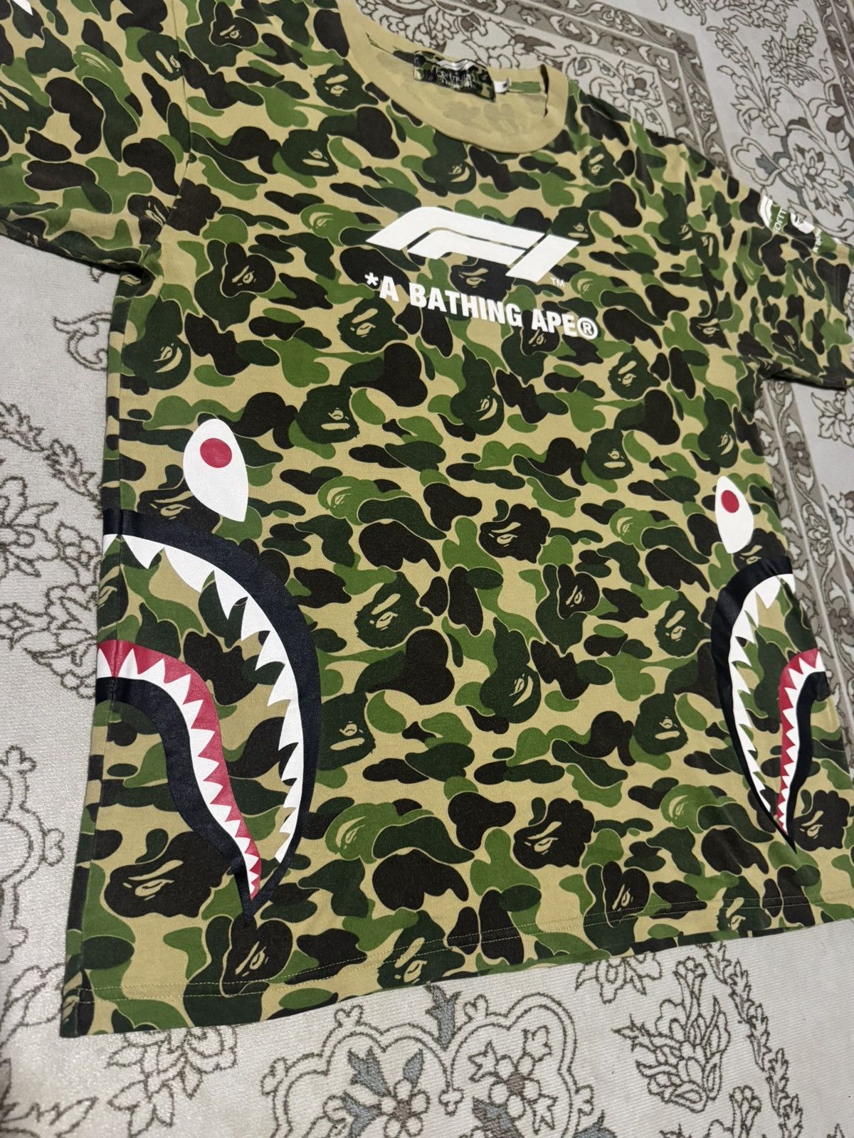 Bape HYPEBEAST! Bape x F1 ABC Camo Shark Tshirt Size US M / EU 48-50 / 2 - 2 Thumbnail