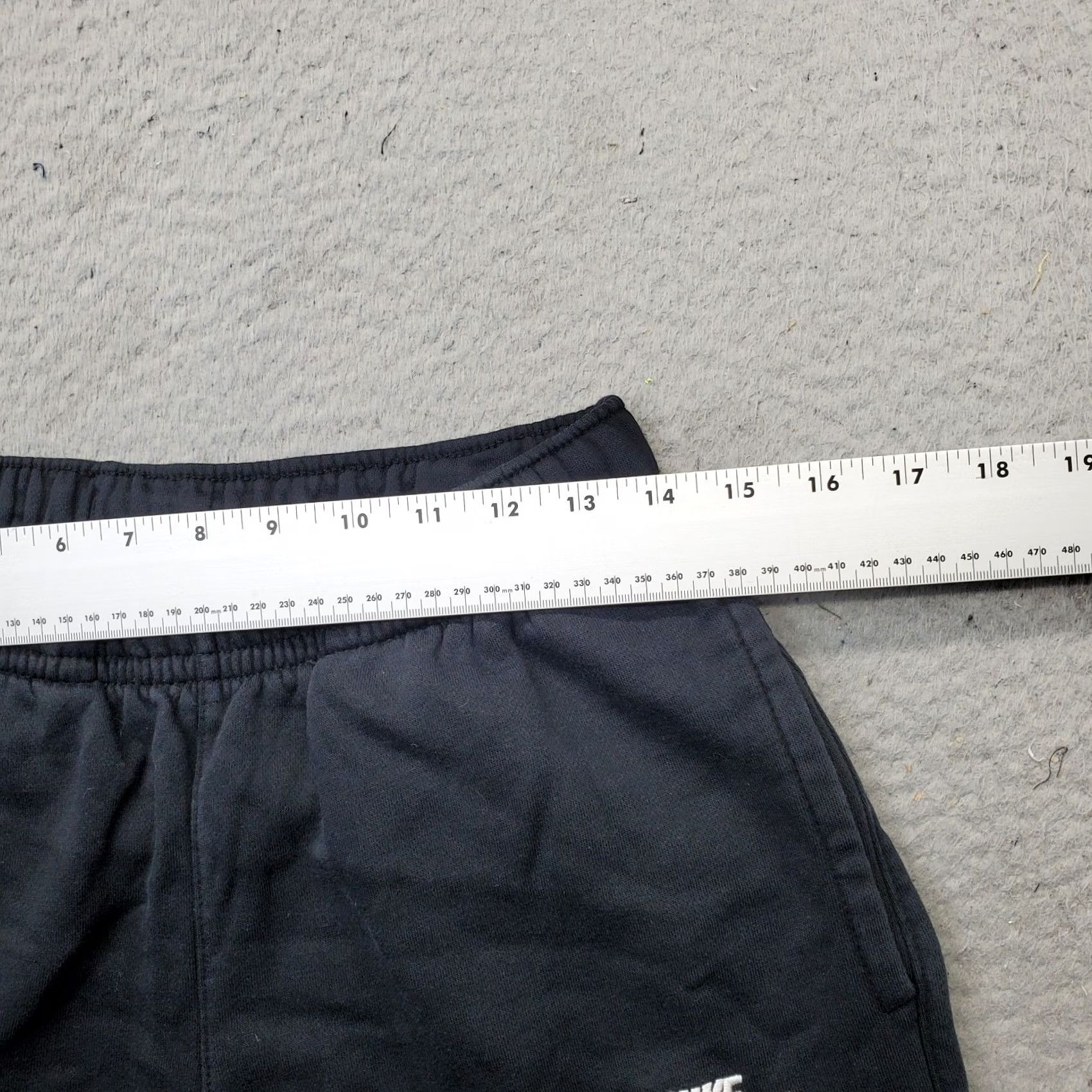 Nike Nike Jogger Pants Womens S Black Fleece Lined Athletic Gym Logo Elastic Waist Jogger Pants Size 28" / US 6 / IT 42 - 6 Thumbnail