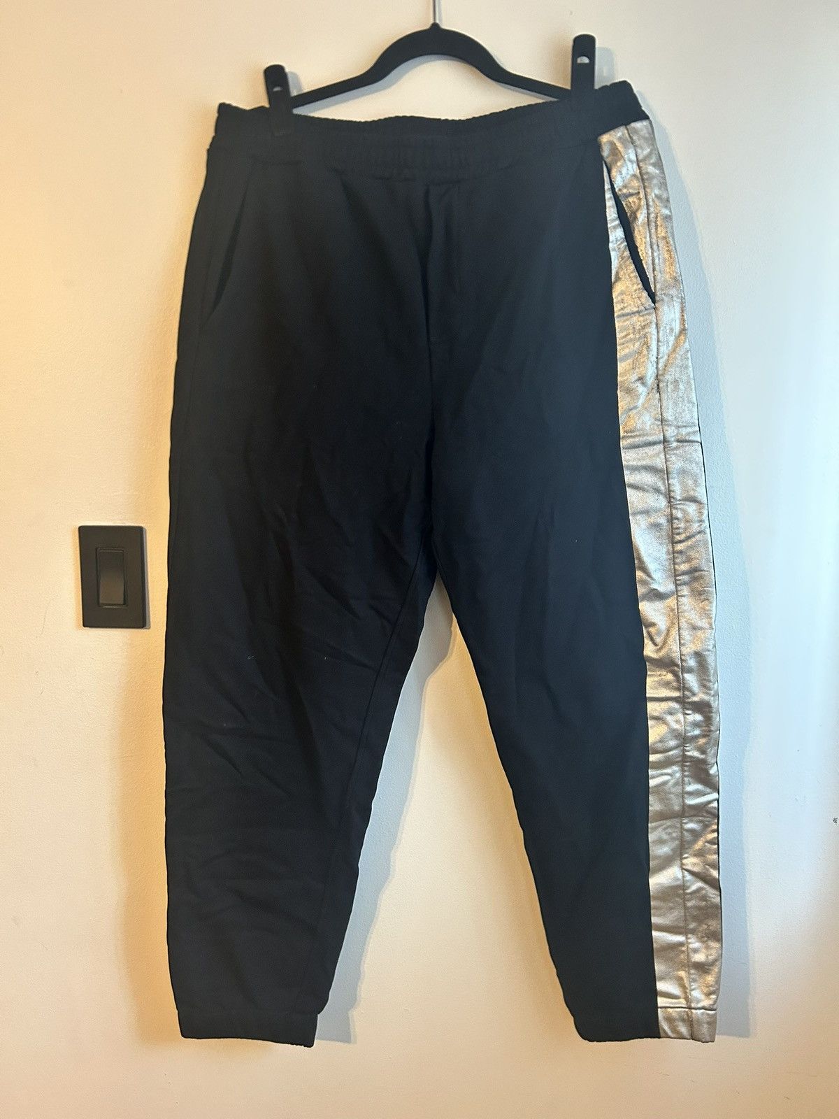 Helmut Lang Helmut Lang Black Sweatpants w/ Silver Side Panel Size US 34 / EU 50 - 1 Thumbnail