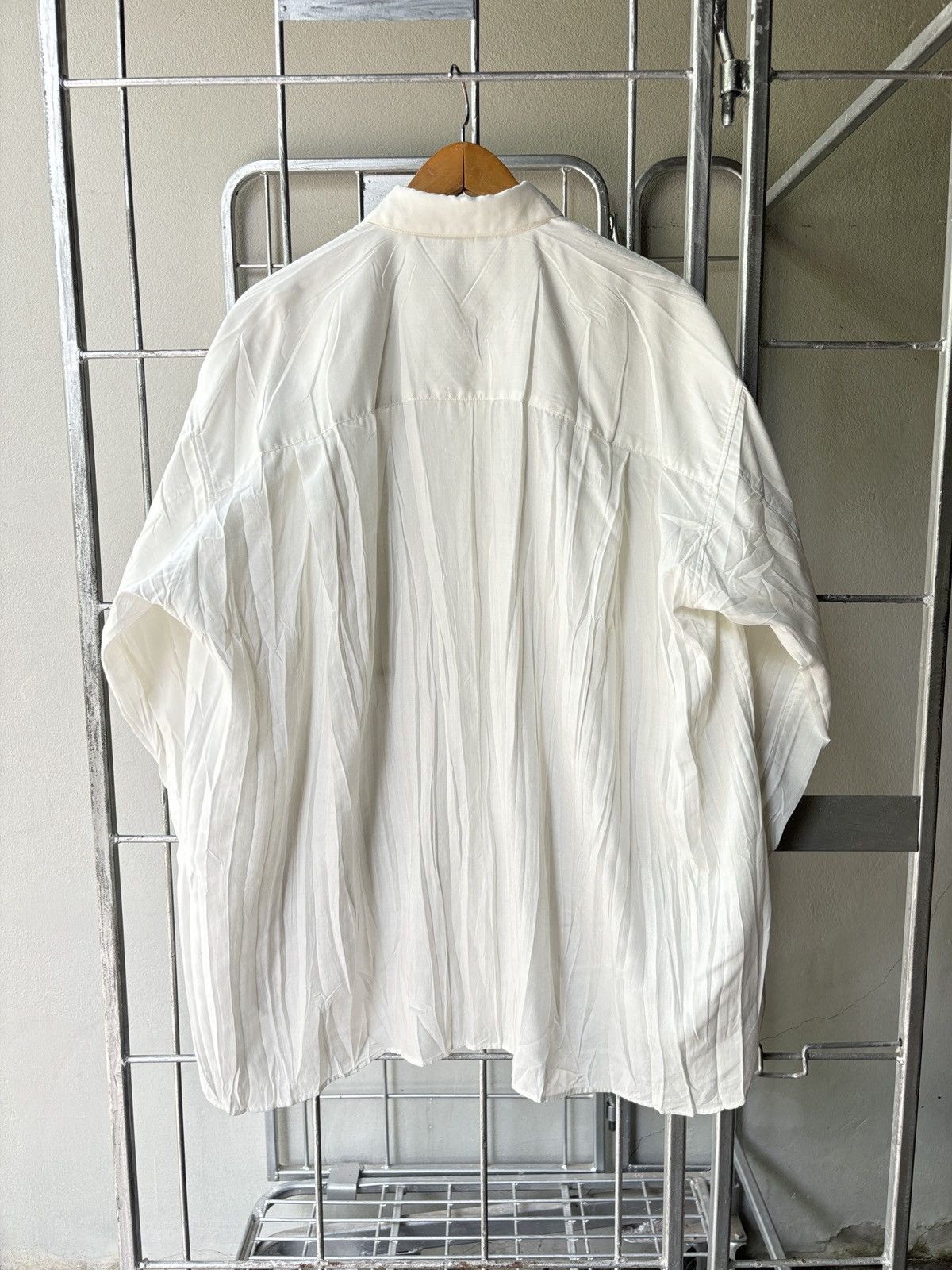 Issey Miyake Issey Miyake pleated white shirt Size M / US 6-8 / IT 42-44 - 15 Thumbnail