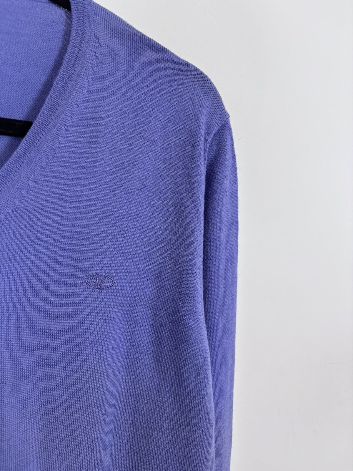 Valentino Valentino Roma Men’s Purple Blue Wool V-Neck Sweater Size US M / EU 48-50 / 2 - 5 Thumbnail