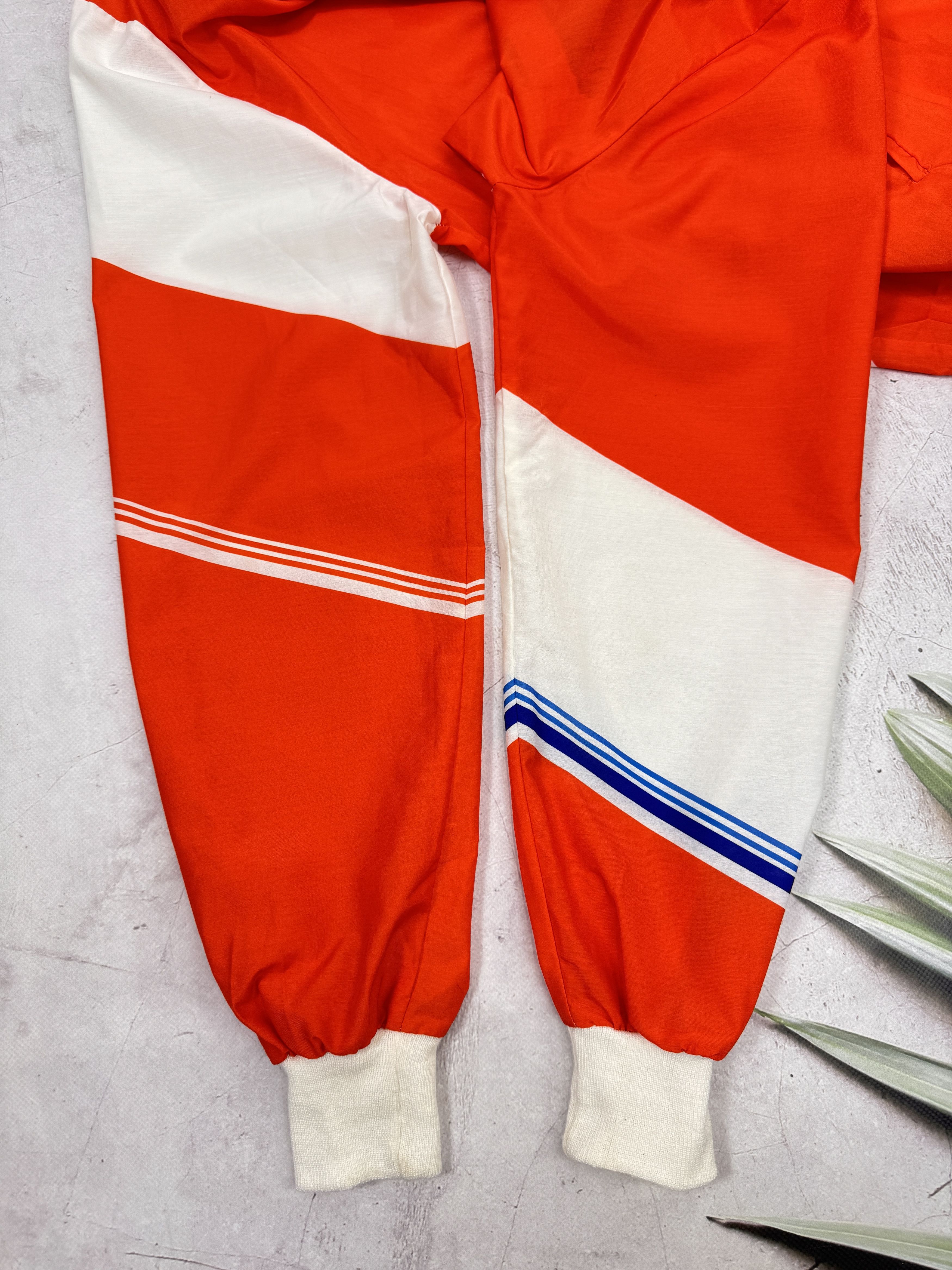 Vintage Vintage Parisienne Elf Worldchampion Jacket Swiss Moto Team Size US L / EU 52-54 / 3 - 19 Thumbnail