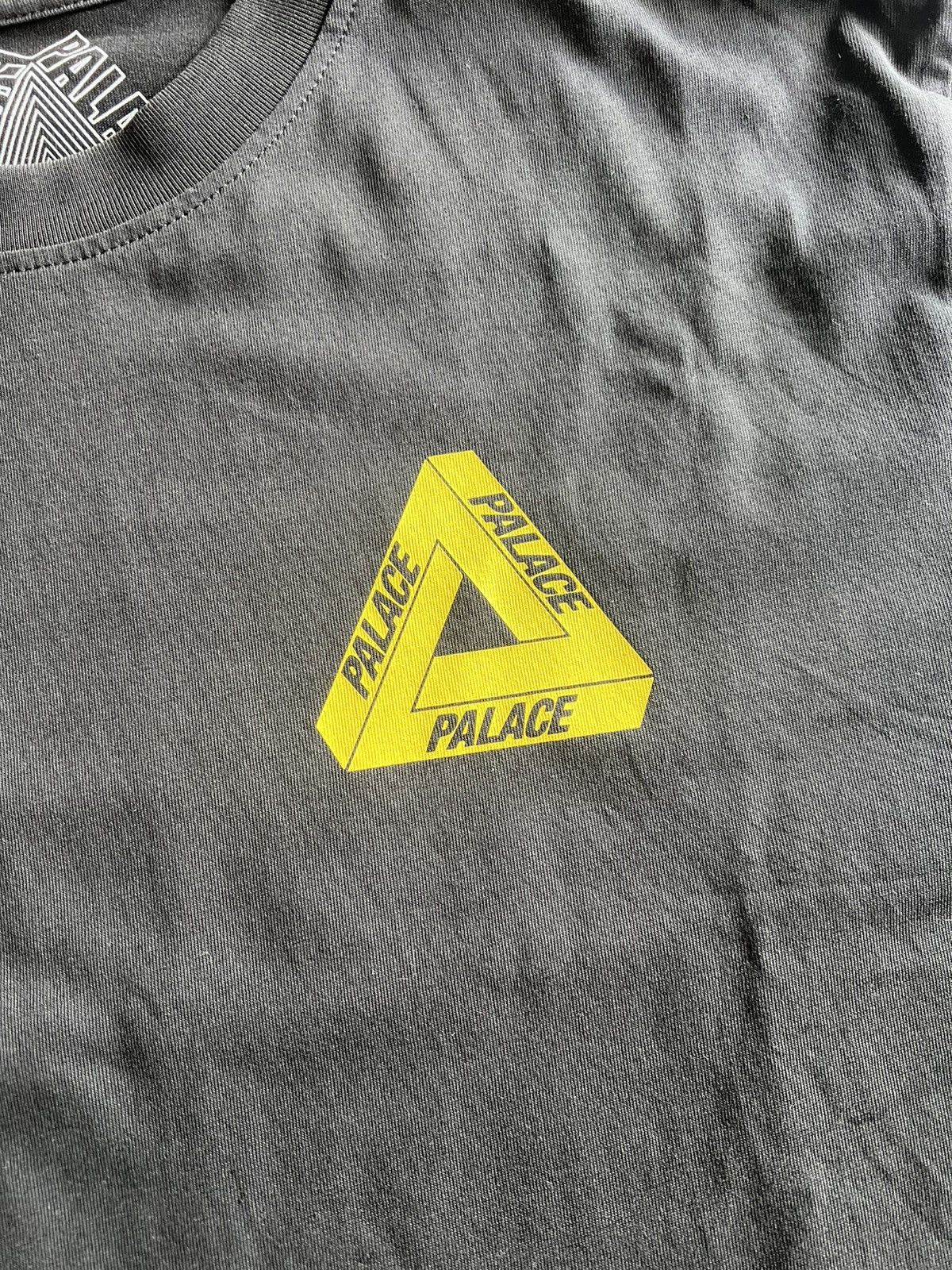 Palace Palace Tri-To-help Size US L / EU 52-54 / 3 - 2 Thumbnail